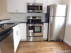 11 Hudson Pt Lane, Ossining, NY, 2 Bedrooms Bedrooms, 5 Rooms Rooms,2 BathroomsBathrooms,Residential Lease,For Rent,Hudson Pt,0,1050263 11 Hudson Pt Lane, Ossining, NY, 2 Bedrooms Bedrooms, 5 Rooms Rooms,2 BathroomsBathrooms,Residential Lease,For Rent,Hudson Pt,0,1050263