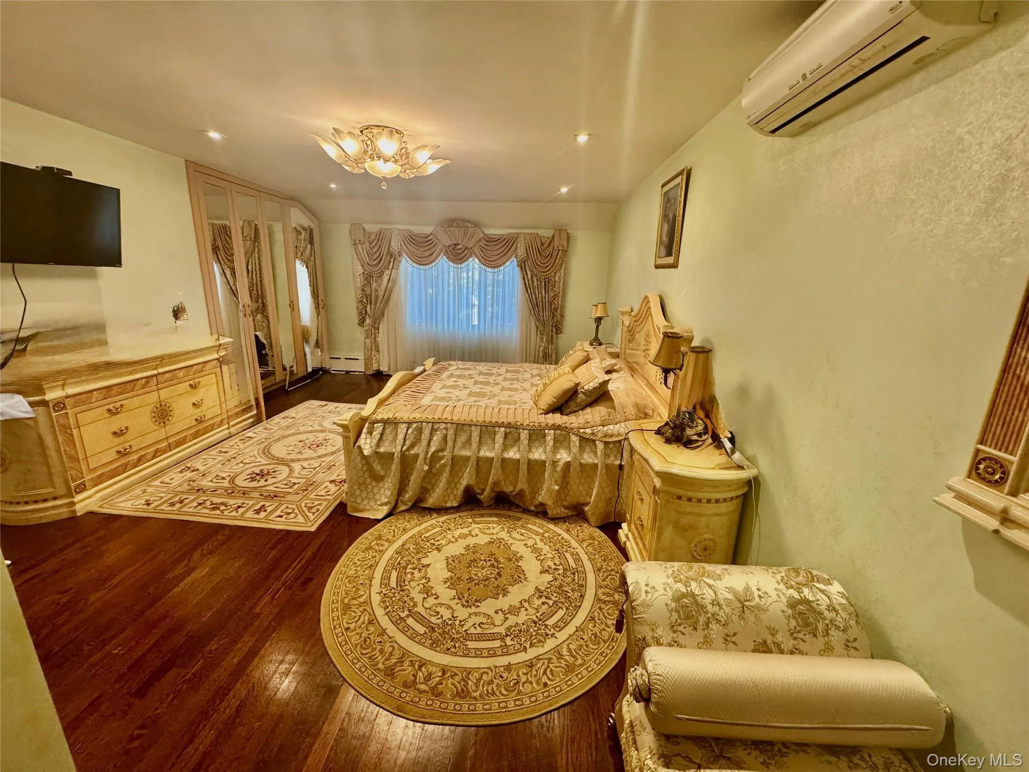 139-04 Coolidge Avenue, New York, NY, 3 Bedrooms Bedrooms, 12 Rooms Rooms,2 BathroomsBathrooms,Residential,For Rent,Coolidge,0,1050265 139-04 Coolidge Avenue, New York, NY, 3 Bedrooms Bedrooms, 12 Rooms Rooms,2 BathroomsBathrooms,Residential,For Rent,Coolidge,0,1050265