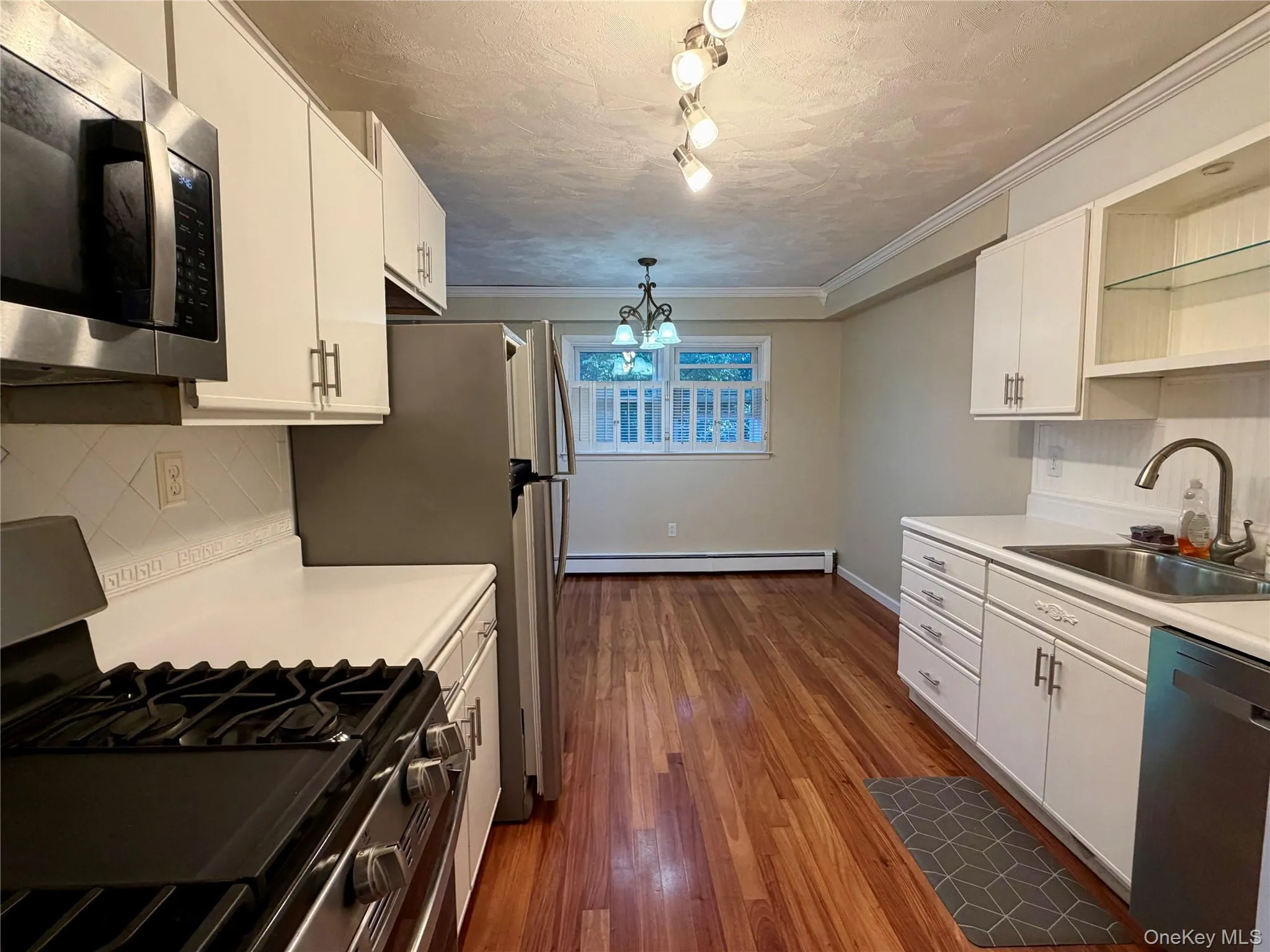 24 Alpine Drive, Wappinger, NY, 2 Bedrooms Bedrooms, 4 Rooms Rooms,1 BathroomBathrooms,Residential Lease,For Rent,Alpine,0,1050266 24 Alpine Drive, Wappinger, NY, 2 Bedrooms Bedrooms, 4 Rooms Rooms,1 BathroomBathrooms,Residential Lease,For Rent,Alpine,0,1050266