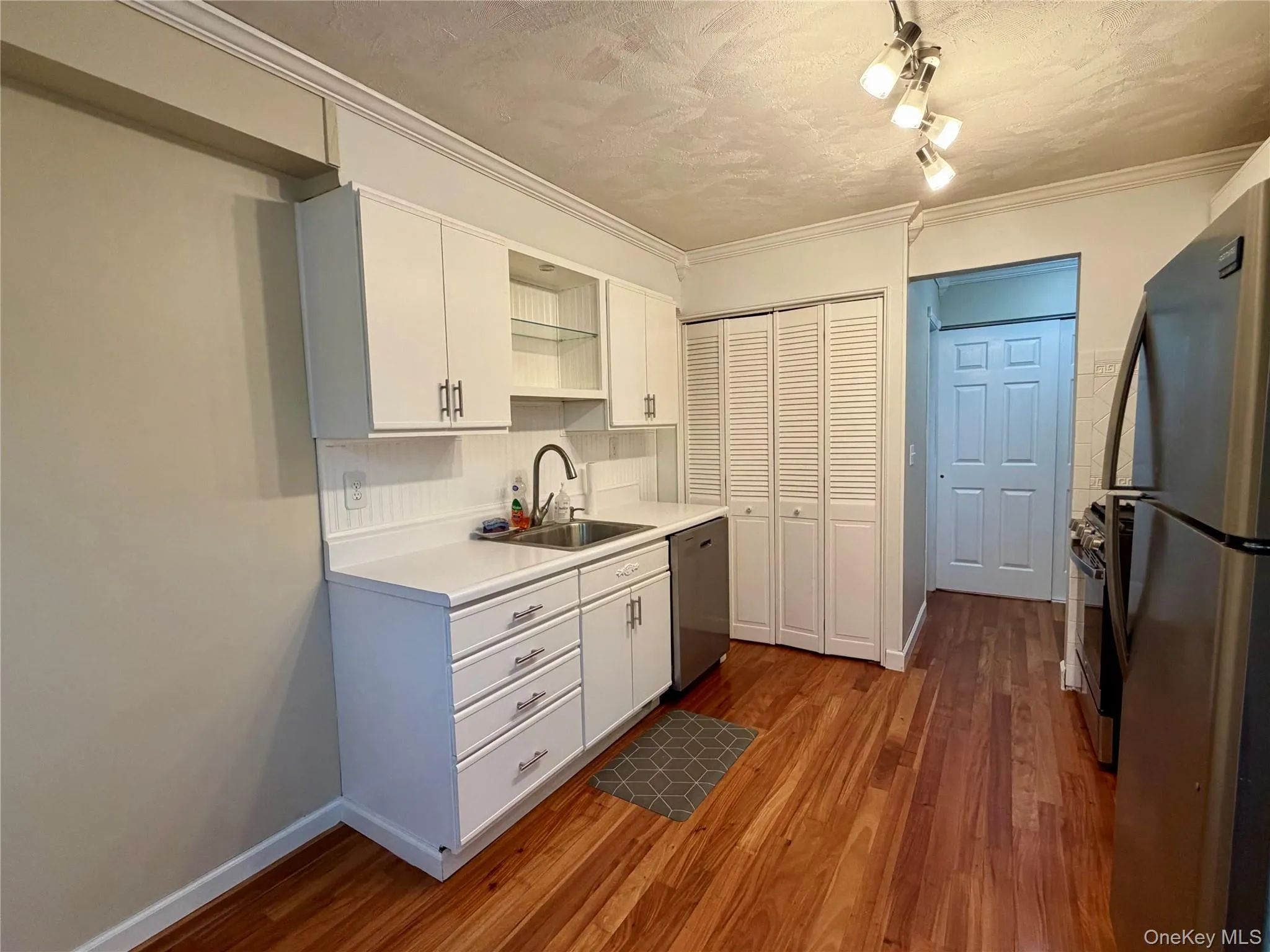24 Alpine Drive, Wappinger, NY, 2 Bedrooms Bedrooms, 4 Rooms Rooms,1 BathroomBathrooms,Residential Lease,For Rent,Alpine,0,1050266 24 Alpine Drive, Wappinger, NY, 2 Bedrooms Bedrooms, 4 Rooms Rooms,1 BathroomBathrooms,Residential Lease,For Rent,Alpine,0,1050266