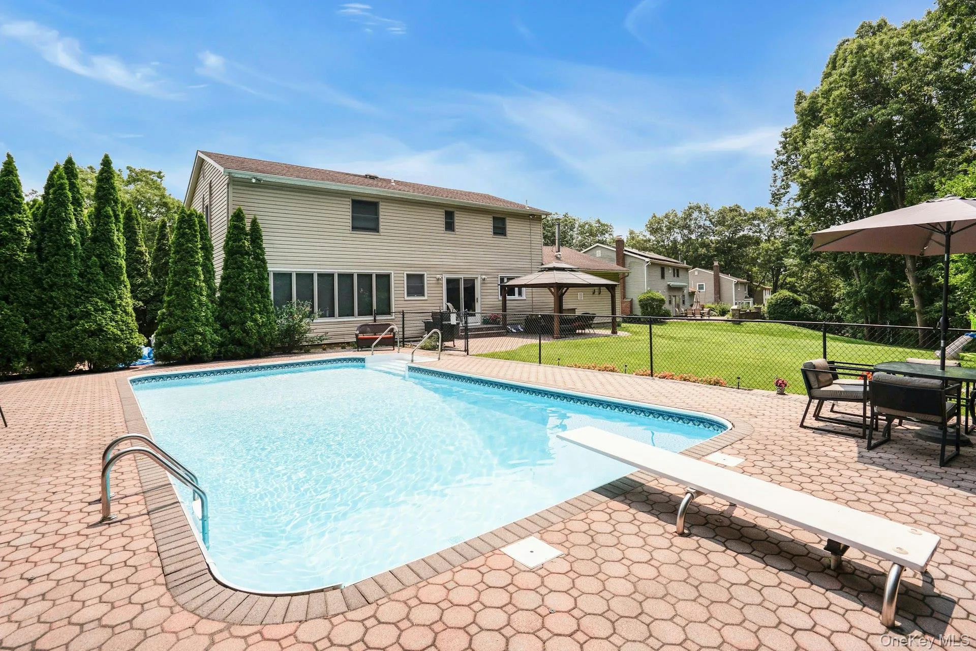 41 Cedar Ridge Lane, Huntington, NY, 4 Bedrooms Bedrooms, 8 Rooms Rooms,2 BathroomsBathrooms,Residential,For Rent,Cedar Ridge,0,1050269 41 Cedar Ridge Lane, Huntington, NY, 4 Bedrooms Bedrooms, 8 Rooms Rooms,2 BathroomsBathrooms,Residential,For Rent,Cedar Ridge,0,1050269