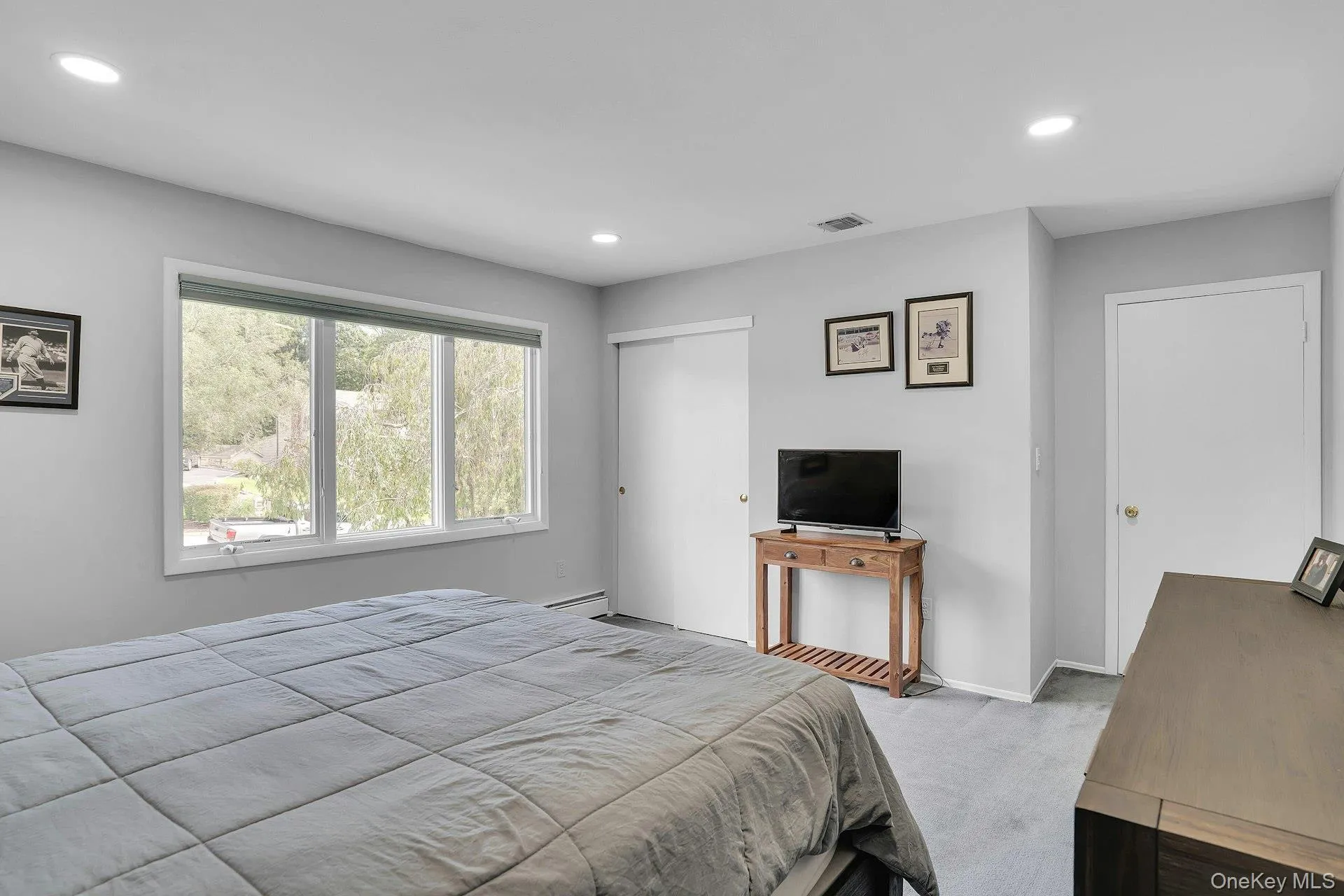 41 Cedar Ridge Lane, Huntington, NY, 4 Bedrooms Bedrooms, 8 Rooms Rooms,2 BathroomsBathrooms,Residential,For Rent,Cedar Ridge,0,1050269 41 Cedar Ridge Lane, Huntington, NY, 4 Bedrooms Bedrooms, 8 Rooms Rooms,2 BathroomsBathrooms,Residential,For Rent,Cedar Ridge,0,1050269