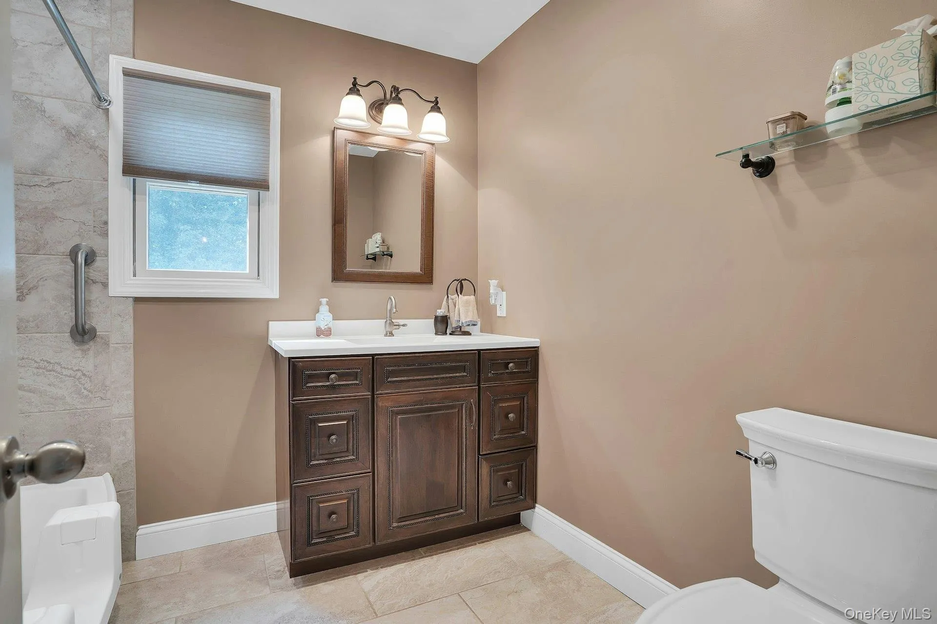 41 Cedar Ridge Lane, Huntington, NY, 4 Bedrooms Bedrooms, 8 Rooms Rooms,2 BathroomsBathrooms,Residential,For Rent,Cedar Ridge,0,1050269 41 Cedar Ridge Lane, Huntington, NY, 4 Bedrooms Bedrooms, 8 Rooms Rooms,2 BathroomsBathrooms,Residential,For Rent,Cedar Ridge,0,1050269