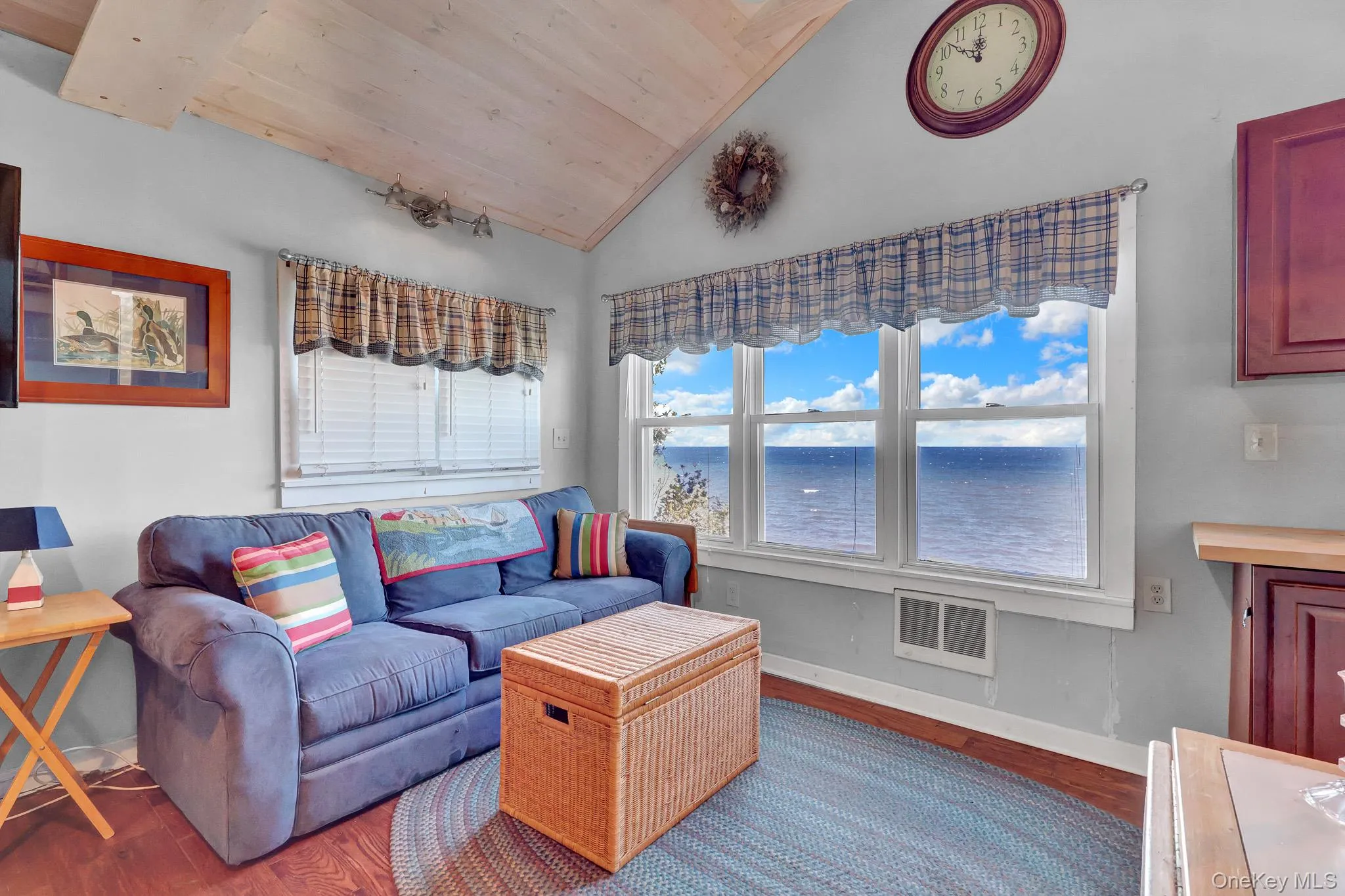 36 Beach Hill Drive, Riverhead, NY, 2 Bedrooms Bedrooms, 4 Rooms Rooms,1 BathroomBathrooms,Residential,For Rent,Beach Hill,0,1050270 36 Beach Hill Drive, Riverhead, NY, 2 Bedrooms Bedrooms, 4 Rooms Rooms,1 BathroomBathrooms,Residential,For Rent,Beach Hill,0,1050270
