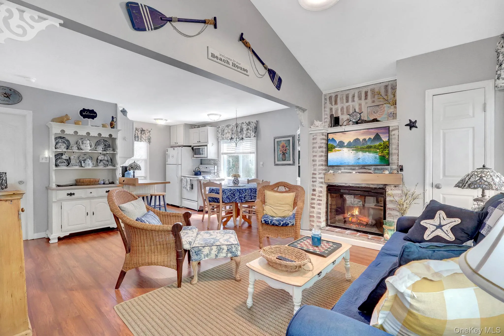 30 Neptune Place, Riverhead, NY, 2 Bedrooms Bedrooms, 5 Rooms Rooms,1 BathroomBathrooms,Residential,For Rent,Neptune,0,1050271 30 Neptune Place, Riverhead, NY, 2 Bedrooms Bedrooms, 5 Rooms Rooms,1 BathroomBathrooms,Residential,For Rent,Neptune,0,1050271