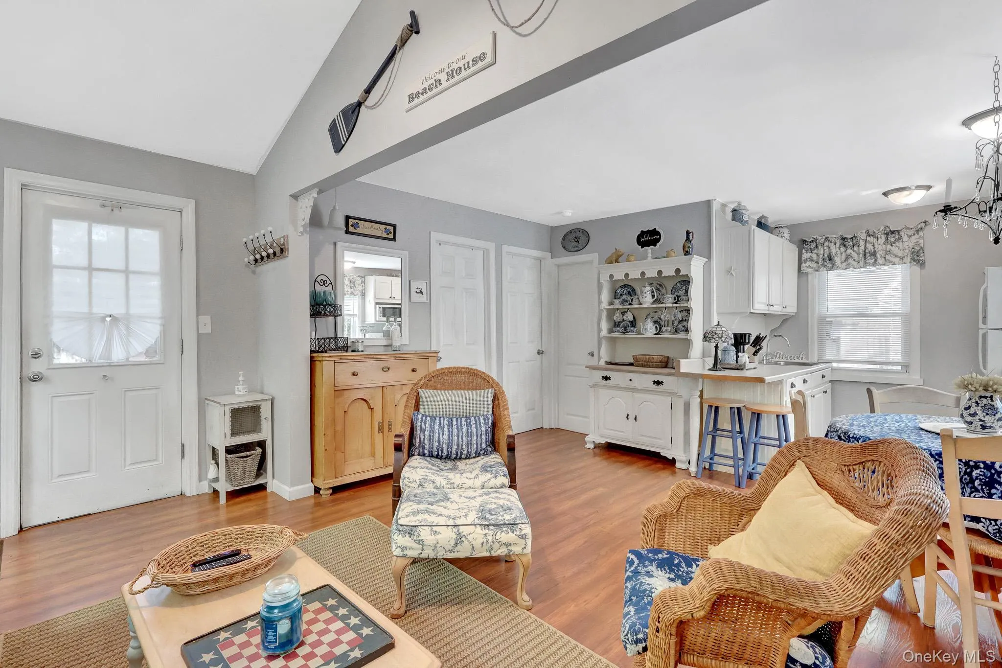 30 Neptune Place, Riverhead, NY, 2 Bedrooms Bedrooms, 5 Rooms Rooms,1 BathroomBathrooms,Residential,For Rent,Neptune,0,1050271 30 Neptune Place, Riverhead, NY, 2 Bedrooms Bedrooms, 5 Rooms Rooms,1 BathroomBathrooms,Residential,For Rent,Neptune,0,1050271