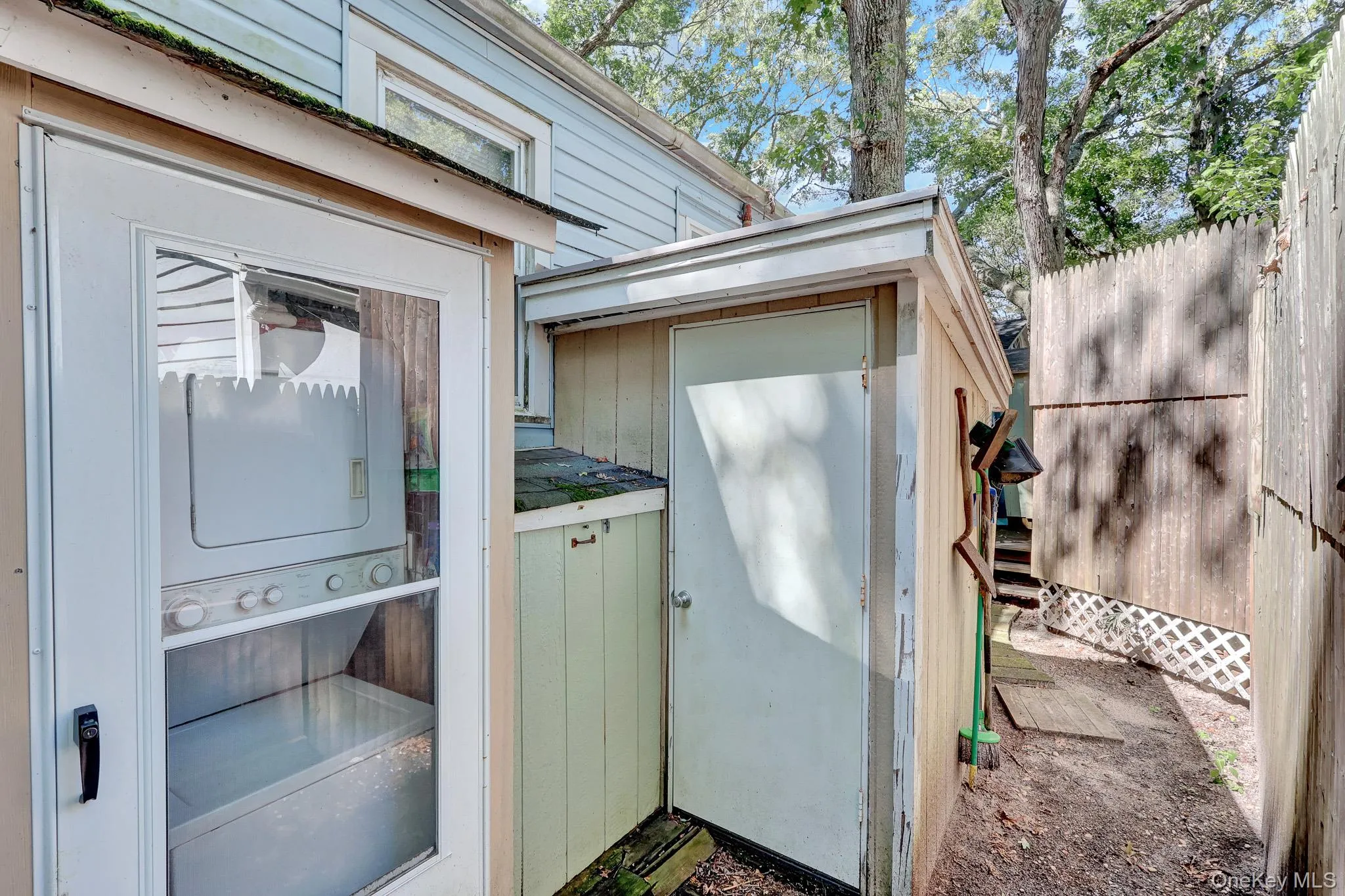 30 Neptune Place, Riverhead, NY, 2 Bedrooms Bedrooms, 5 Rooms Rooms,1 BathroomBathrooms,Residential,For Rent,Neptune,0,1050271 30 Neptune Place, Riverhead, NY, 2 Bedrooms Bedrooms, 5 Rooms Rooms,1 BathroomBathrooms,Residential,For Rent,Neptune,0,1050271