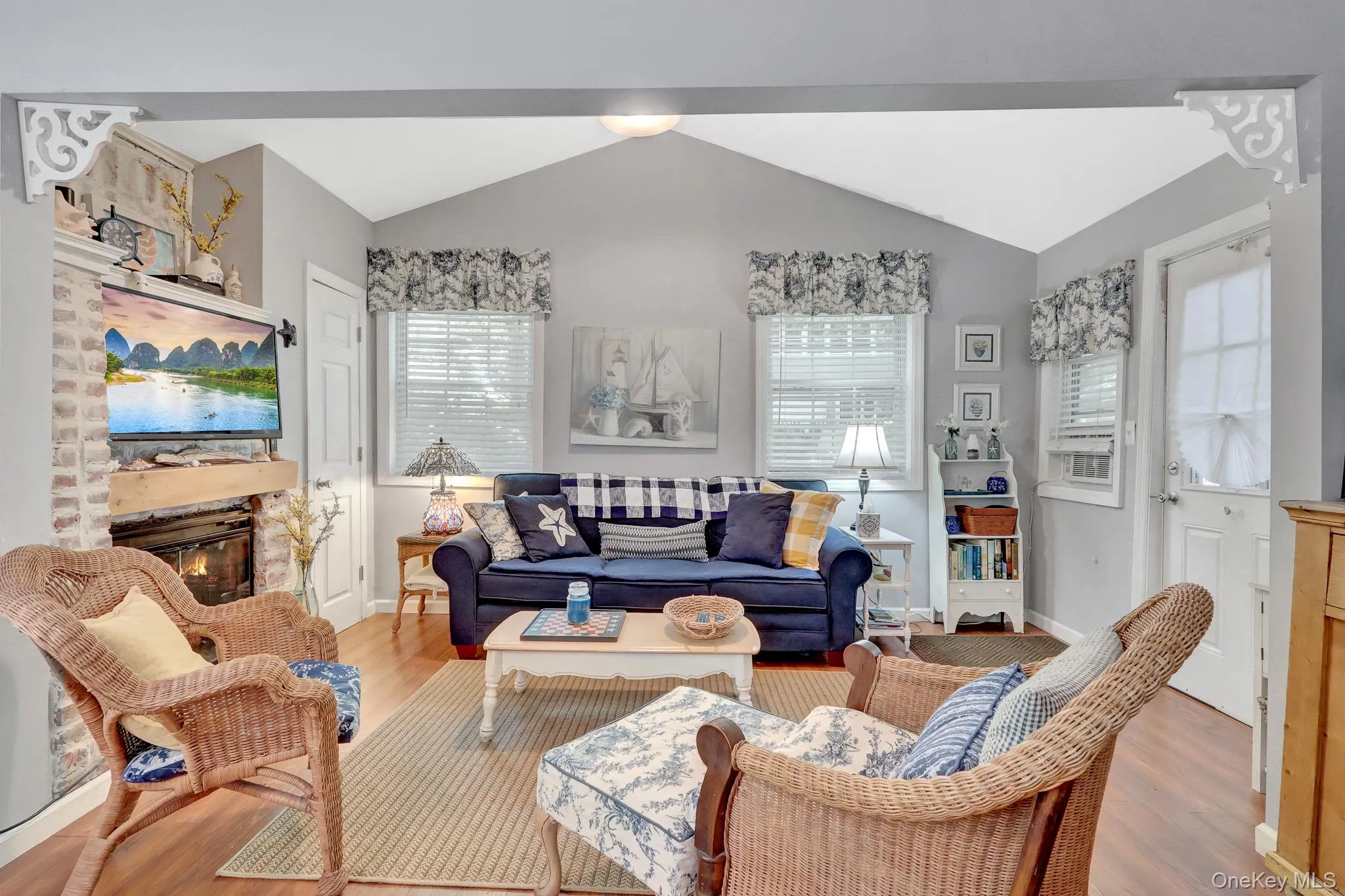 30 Neptune Place, Riverhead, NY, 2 Bedrooms Bedrooms, 5 Rooms Rooms,1 BathroomBathrooms,Residential,For Rent,Neptune,0,1050271 30 Neptune Place, Riverhead, NY, 2 Bedrooms Bedrooms, 5 Rooms Rooms,1 BathroomBathrooms,Residential,For Rent,Neptune,0,1050271