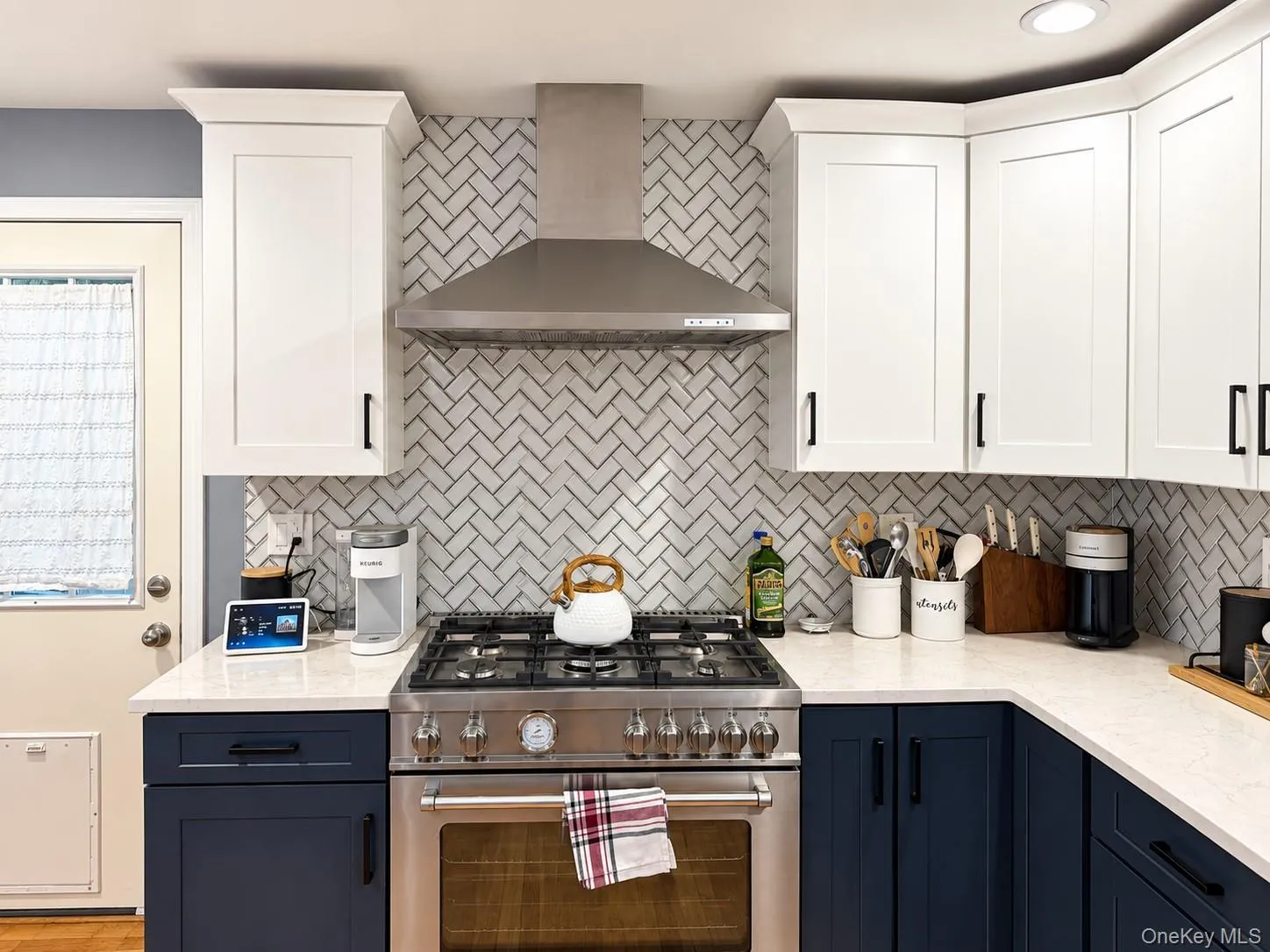 11 Emerson Avenue, Cortlandt, NY, 3 Bedrooms Bedrooms, 7 Rooms Rooms,1 BathroomBathrooms,Residential,For Rent,Emerson,0,1050272 11 Emerson Avenue, Cortlandt, NY, 3 Bedrooms Bedrooms, 7 Rooms Rooms,1 BathroomBathrooms,Residential,For Rent,Emerson,0,1050272