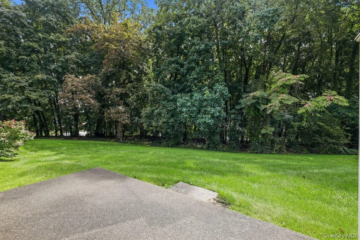 5 Meadowlark Circle, Peekskill, NY, 2 Bedrooms Bedrooms, 8 Rooms Rooms,2 BathroomsBathrooms,Residential Lease,For Rent,Meadowlark,0,1050277 5 Meadowlark Circle, Peekskill, NY, 2 Bedrooms Bedrooms, 8 Rooms Rooms,2 BathroomsBathrooms,Residential Lease,For Rent,Meadowlark,0,1050277
