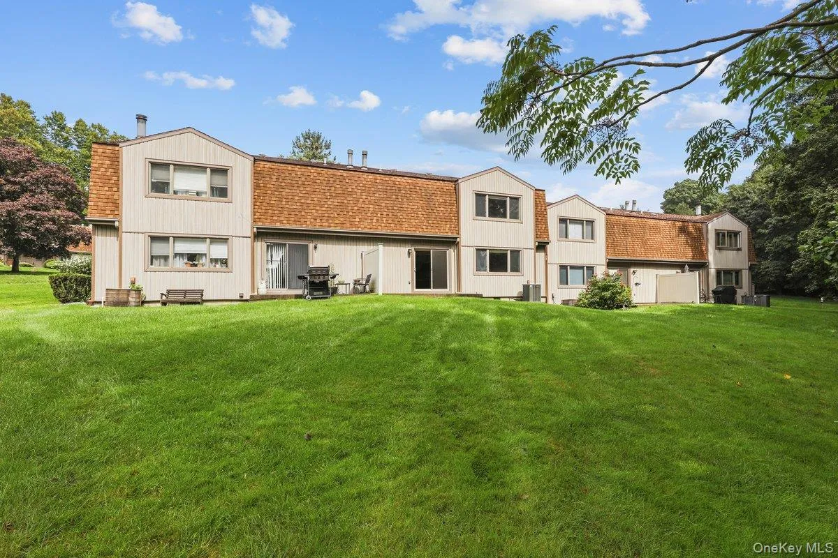 5 Meadowlark Circle, Peekskill, NY, 2 Bedrooms Bedrooms, 8 Rooms Rooms,2 BathroomsBathrooms,Residential Lease,For Rent,Meadowlark,0,1050277 5 Meadowlark Circle, Peekskill, NY, 2 Bedrooms Bedrooms, 8 Rooms Rooms,2 BathroomsBathrooms,Residential Lease,For Rent,Meadowlark,0,1050277