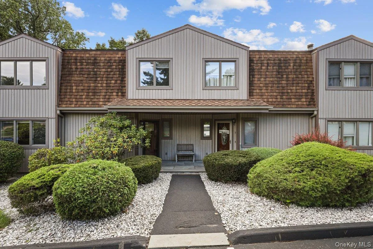 5 Meadowlark Circle, Peekskill, NY, 2 Bedrooms Bedrooms, 8 Rooms Rooms,2 BathroomsBathrooms,Residential Lease,For Rent,Meadowlark,0,1050277 5 Meadowlark Circle, Peekskill, NY, 2 Bedrooms Bedrooms, 8 Rooms Rooms,2 BathroomsBathrooms,Residential Lease,For Rent,Meadowlark,0,1050277