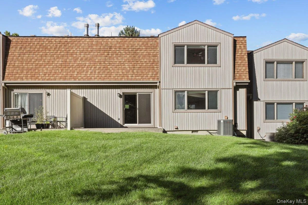 5 Meadowlark Circle, Peekskill, NY, 2 Bedrooms Bedrooms, 8 Rooms Rooms,2 BathroomsBathrooms,Residential Lease,For Rent,Meadowlark,0,1050277 5 Meadowlark Circle, Peekskill, NY, 2 Bedrooms Bedrooms, 8 Rooms Rooms,2 BathroomsBathrooms,Residential Lease,For Rent,Meadowlark,0,1050277