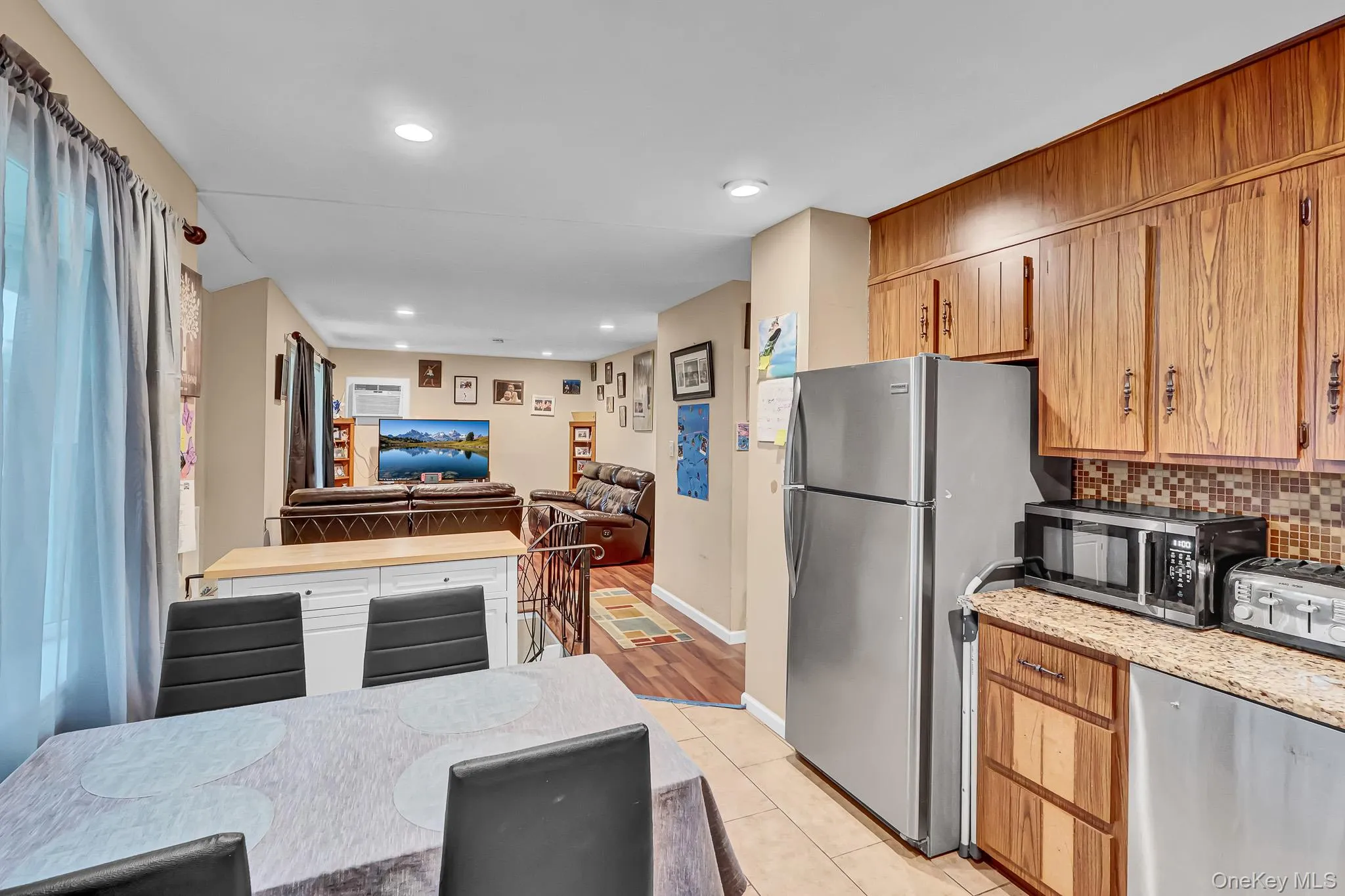 24 Charter Road, Brookhaven, NY, 4 Bedrooms Bedrooms, 7 Rooms Rooms,2 BathroomsBathrooms,Residential,For Rent,Charter,0,1050278 24 Charter Road, Brookhaven, NY, 4 Bedrooms Bedrooms, 7 Rooms Rooms,2 BathroomsBathrooms,Residential,For Rent,Charter,0,1050278