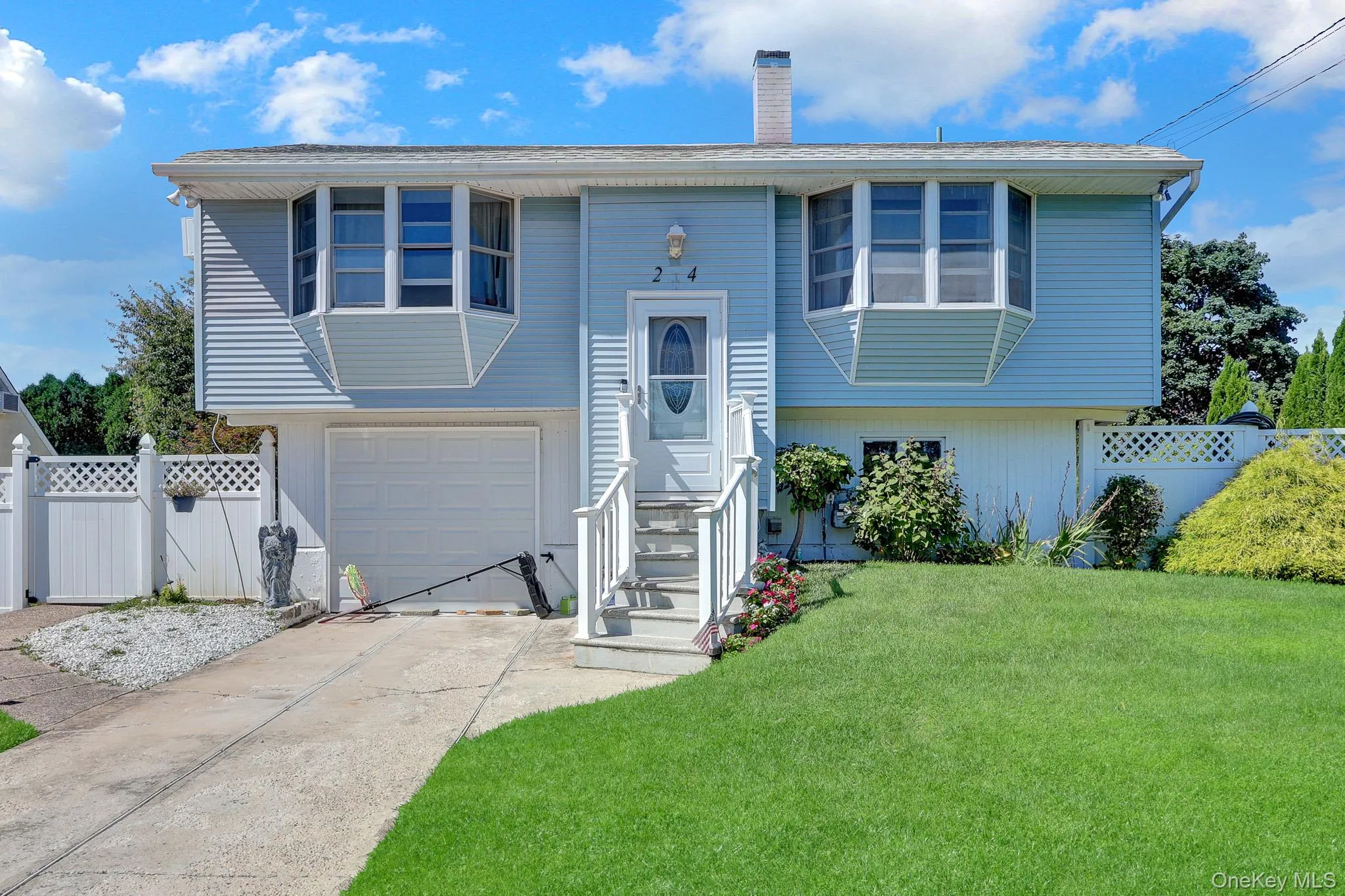 24 Charter Road, Brookhaven, NY, 4 Bedrooms Bedrooms, 7 Rooms Rooms,2 BathroomsBathrooms,Residential,For Rent,Charter,0,1050278 24 Charter Road, Brookhaven, NY, 4 Bedrooms Bedrooms, 7 Rooms Rooms,2 BathroomsBathrooms,Residential,For Rent,Charter,0,1050278