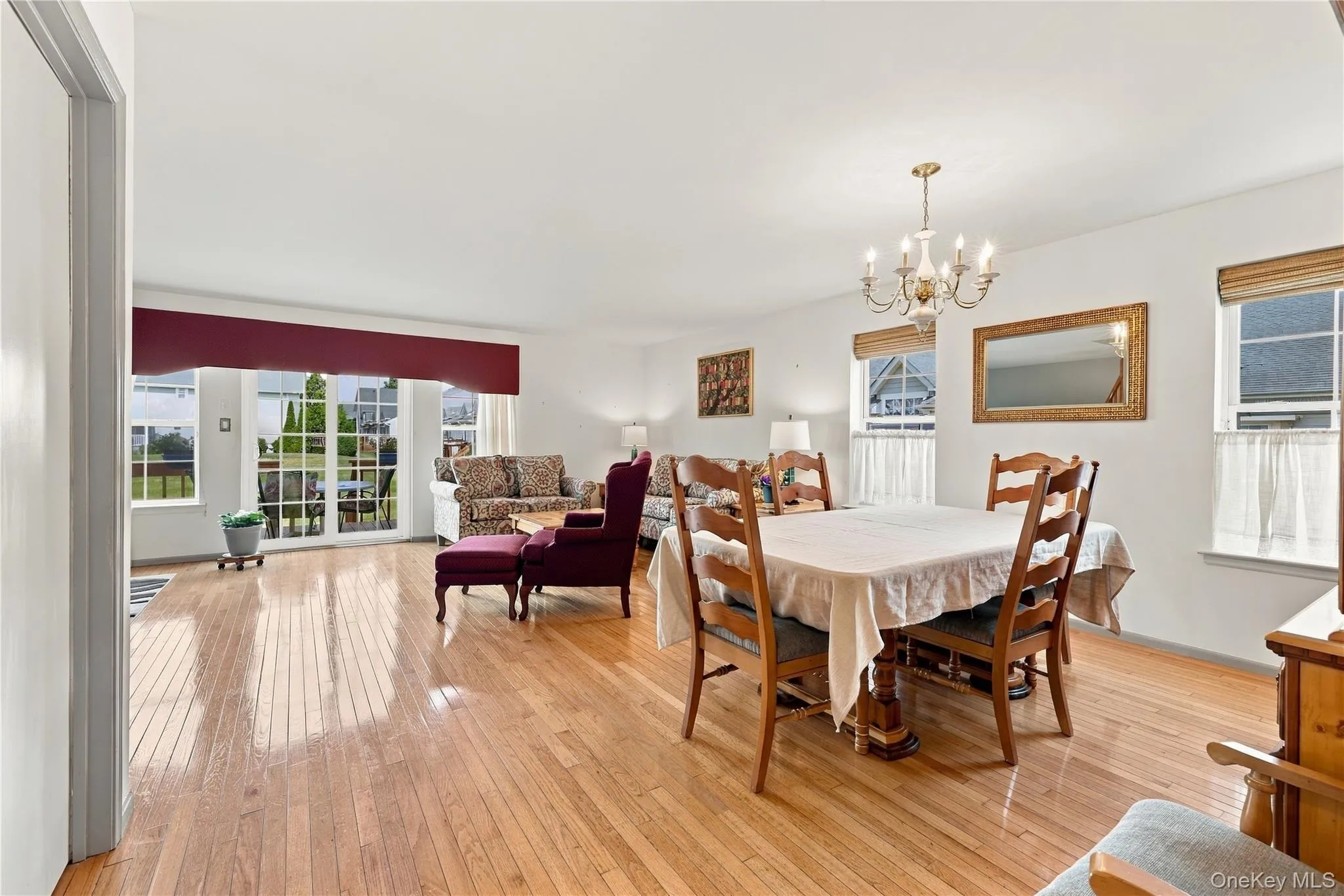 with Formal Dining Area with Formal Dining Area