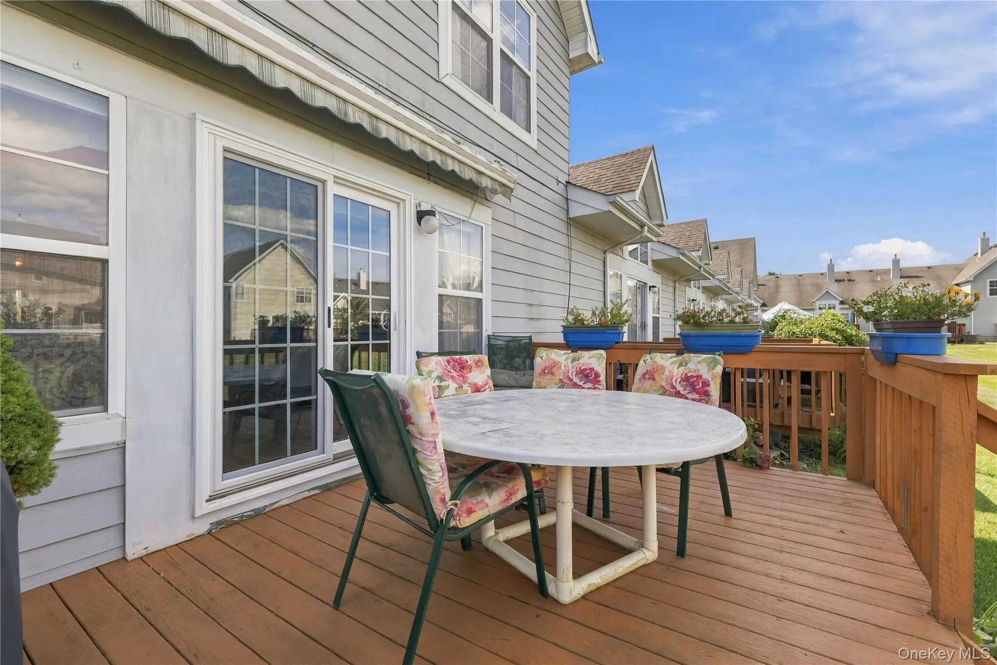 Rear deck Rear deck