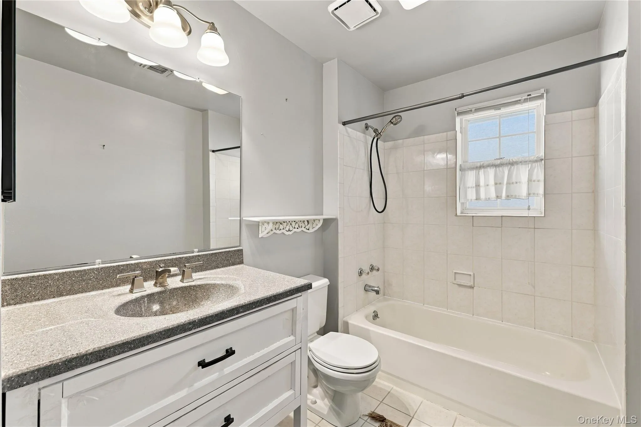 77 Sunburst Terrace, Islip, NY, 3 Bedrooms Bedrooms, 7 Rooms Rooms,2 BathroomsBathrooms,Residential,For Rent,Sunburst,0,1050280 77 Sunburst Terrace, Islip, NY, 3 Bedrooms Bedrooms, 7 Rooms Rooms,2 BathroomsBathrooms,Residential,For Rent,Sunburst,0,1050280
