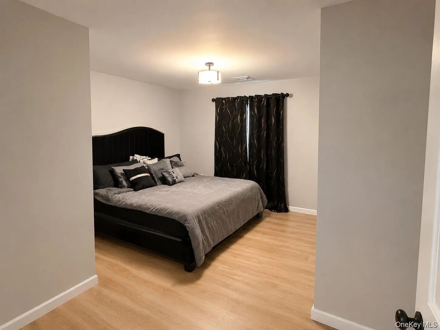 130 Elizabeth Avenue, Hempstead, NY, 6 Bedrooms Bedrooms, 9 Rooms Rooms,3 BathroomsBathrooms,Residential,For Rent,Elizabeth,0,1050284 130 Elizabeth Avenue, Hempstead, NY, 6 Bedrooms Bedrooms, 9 Rooms Rooms,3 BathroomsBathrooms,Residential,For Rent,Elizabeth,0,1050284