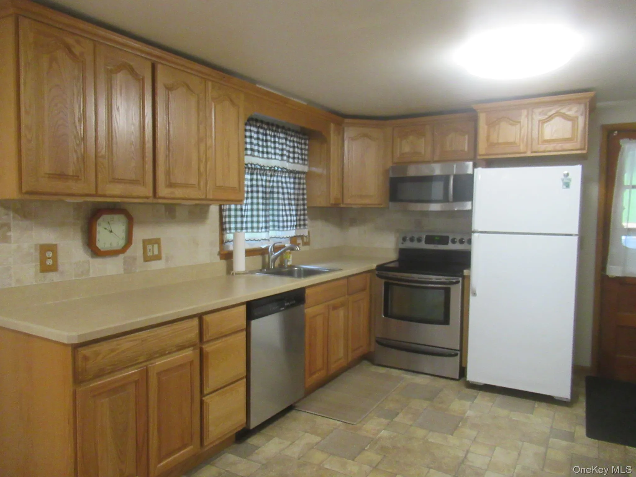 80 Greenwood Drive, Fishkill, NY, 3 Bedrooms Bedrooms, 6 Rooms Rooms,1 BathroomBathrooms,Residential,For Rent,Greenwood,0,1050285 80 Greenwood Drive, Fishkill, NY, 3 Bedrooms Bedrooms, 6 Rooms Rooms,1 BathroomBathrooms,Residential,For Rent,Greenwood,0,1050285