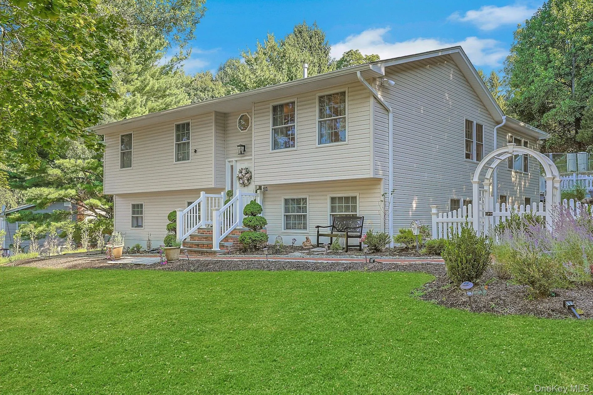 16 Annette Lane, Ramapo, NY, 6 Bedrooms Bedrooms, 11 Rooms Rooms,2 BathroomsBathrooms,Residential,For Rent,Annette,0,1050286 16 Annette Lane, Ramapo, NY, 6 Bedrooms Bedrooms, 11 Rooms Rooms,2 BathroomsBathrooms,Residential,For Rent,Annette,0,1050286