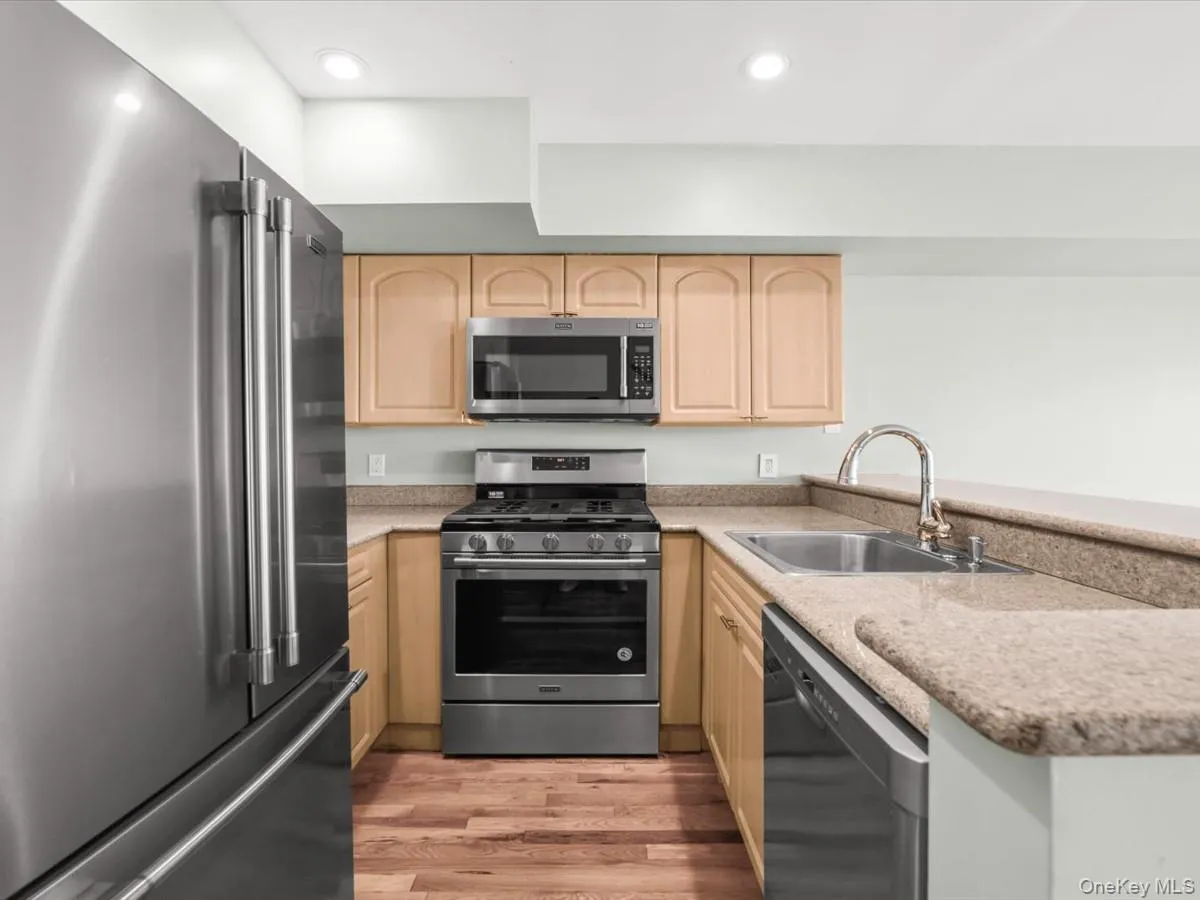 1 Patricia Lane, New York, NY, 2 Bedrooms Bedrooms, 4 Rooms Rooms,2 BathroomsBathrooms,Residential,For Rent,Patricia,0,1050287 1 Patricia Lane, New York, NY, 2 Bedrooms Bedrooms, 4 Rooms Rooms,2 BathroomsBathrooms,Residential,For Rent,Patricia,0,1050287