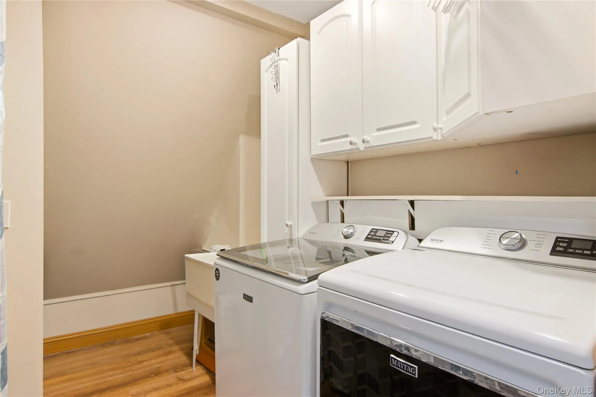 45 Meadow Glen Road, Smithtown, NY, 5 Bedrooms Bedrooms, 9 Rooms Rooms,3 BathroomsBathrooms,Residential,For Rent,Meadow Glen,0,1050295 45 Meadow Glen Road, Smithtown, NY, 5 Bedrooms Bedrooms, 9 Rooms Rooms,3 BathroomsBathrooms,Residential,For Rent,Meadow Glen,0,1050295