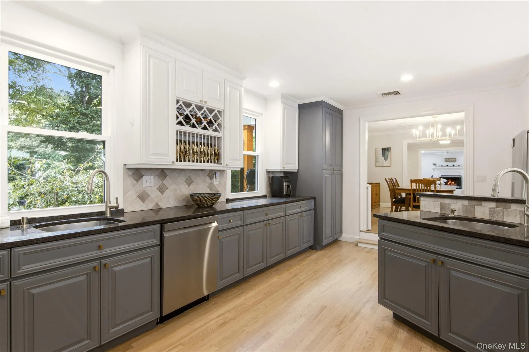 45 Meadow Glen Road, Smithtown, NY, 5 Bedrooms Bedrooms, 9 Rooms Rooms,3 BathroomsBathrooms,Residential,For Rent,Meadow Glen,0,1050295 45 Meadow Glen Road, Smithtown, NY, 5 Bedrooms Bedrooms, 9 Rooms Rooms,3 BathroomsBathrooms,Residential,For Rent,Meadow Glen,0,1050295
