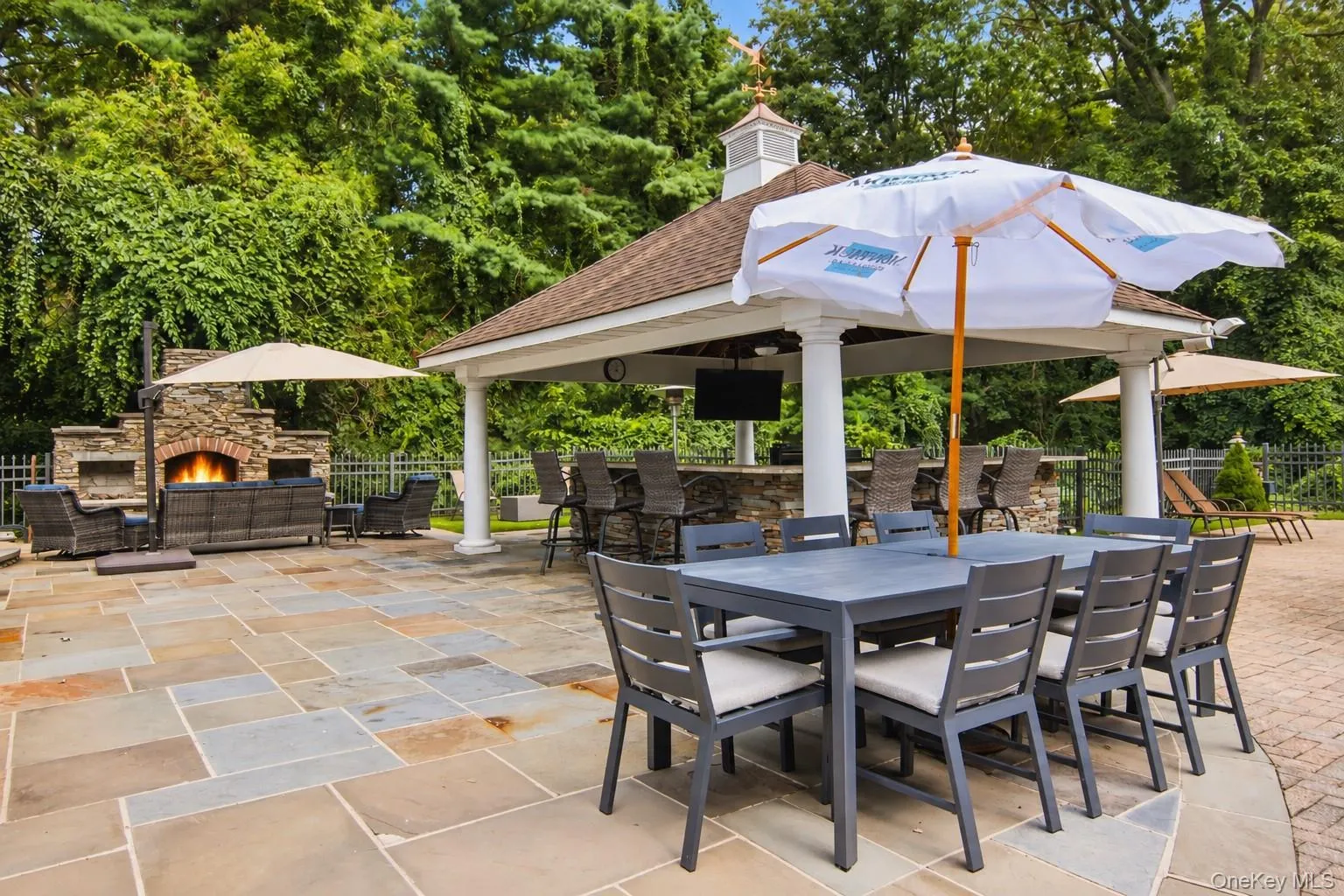 45 Meadow Glen Road, Smithtown, NY, 5 Bedrooms Bedrooms, 9 Rooms Rooms,3 BathroomsBathrooms,Residential,For Rent,Meadow Glen,0,1050295 45 Meadow Glen Road, Smithtown, NY, 5 Bedrooms Bedrooms, 9 Rooms Rooms,3 BathroomsBathrooms,Residential,For Rent,Meadow Glen,0,1050295