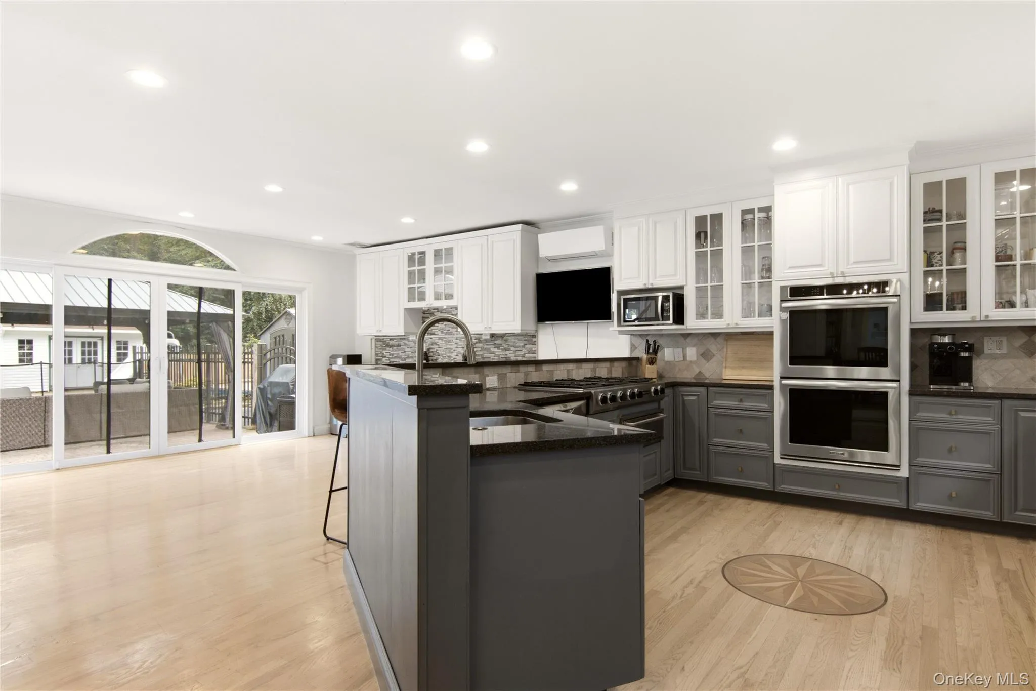 45 Meadow Glen Road, Smithtown, NY, 5 Bedrooms Bedrooms, 9 Rooms Rooms,3 BathroomsBathrooms,Residential,For Rent,Meadow Glen,0,1050295 45 Meadow Glen Road, Smithtown, NY, 5 Bedrooms Bedrooms, 9 Rooms Rooms,3 BathroomsBathrooms,Residential,For Rent,Meadow Glen,0,1050295