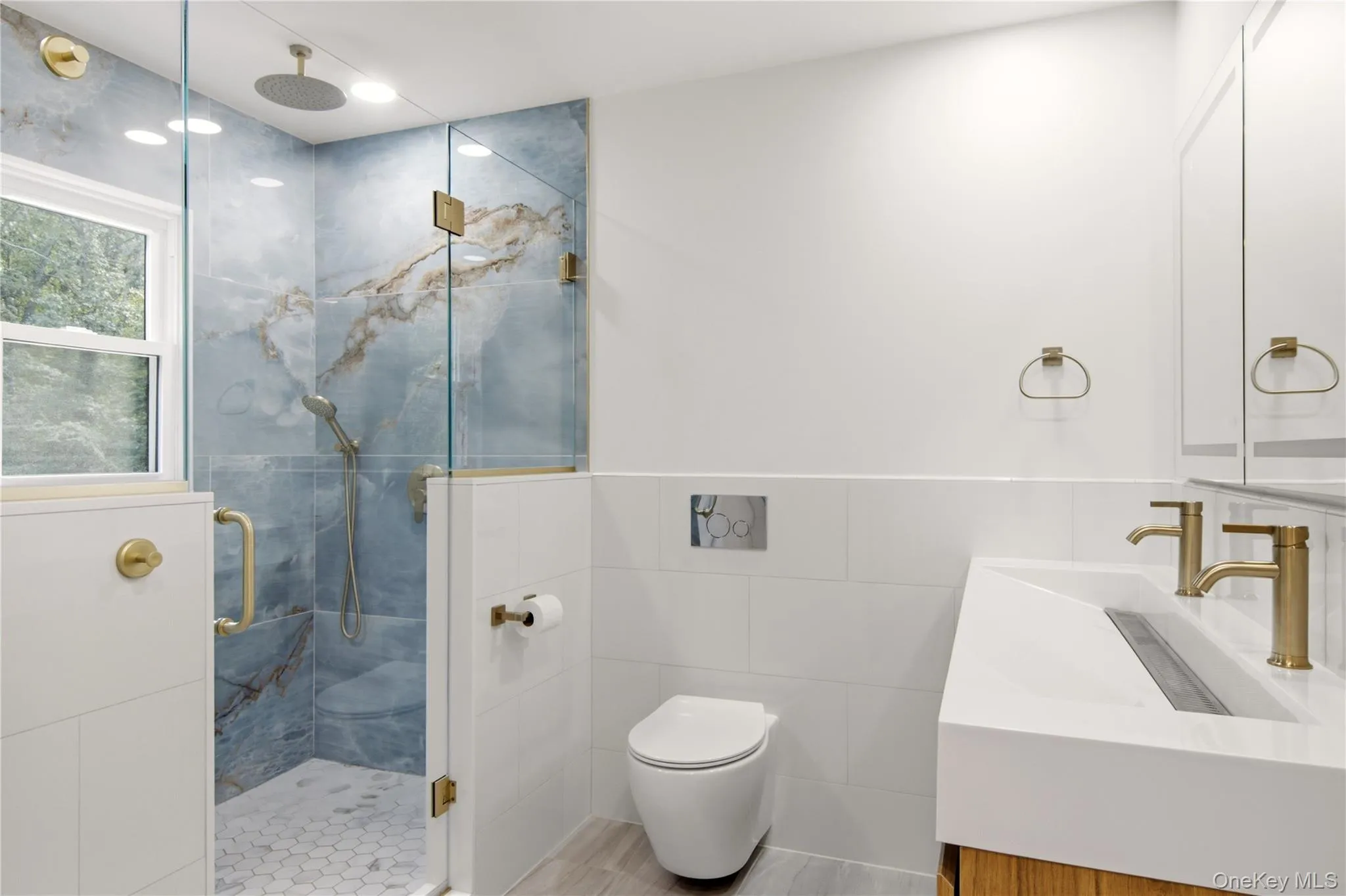 45 Meadow Glen Road, Smithtown, NY, 5 Bedrooms Bedrooms, 9 Rooms Rooms,3 BathroomsBathrooms,Residential,For Rent,Meadow Glen,0,1050295 45 Meadow Glen Road, Smithtown, NY, 5 Bedrooms Bedrooms, 9 Rooms Rooms,3 BathroomsBathrooms,Residential,For Rent,Meadow Glen,0,1050295