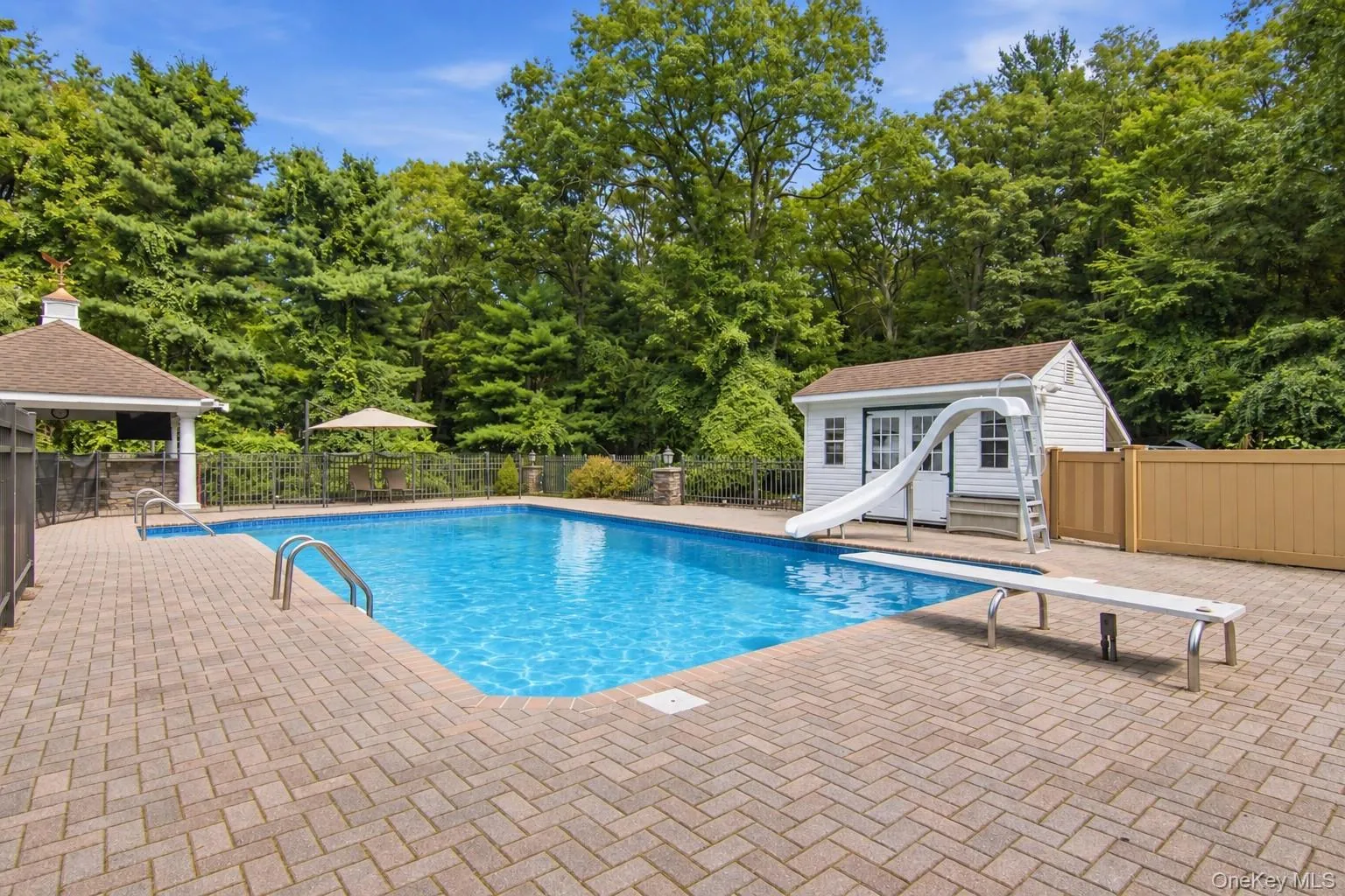 45 Meadow Glen Road, Smithtown, NY, 5 Bedrooms Bedrooms, 9 Rooms Rooms,3 BathroomsBathrooms,Residential,For Rent,Meadow Glen,0,1050295 45 Meadow Glen Road, Smithtown, NY, 5 Bedrooms Bedrooms, 9 Rooms Rooms,3 BathroomsBathrooms,Residential,For Rent,Meadow Glen,0,1050295