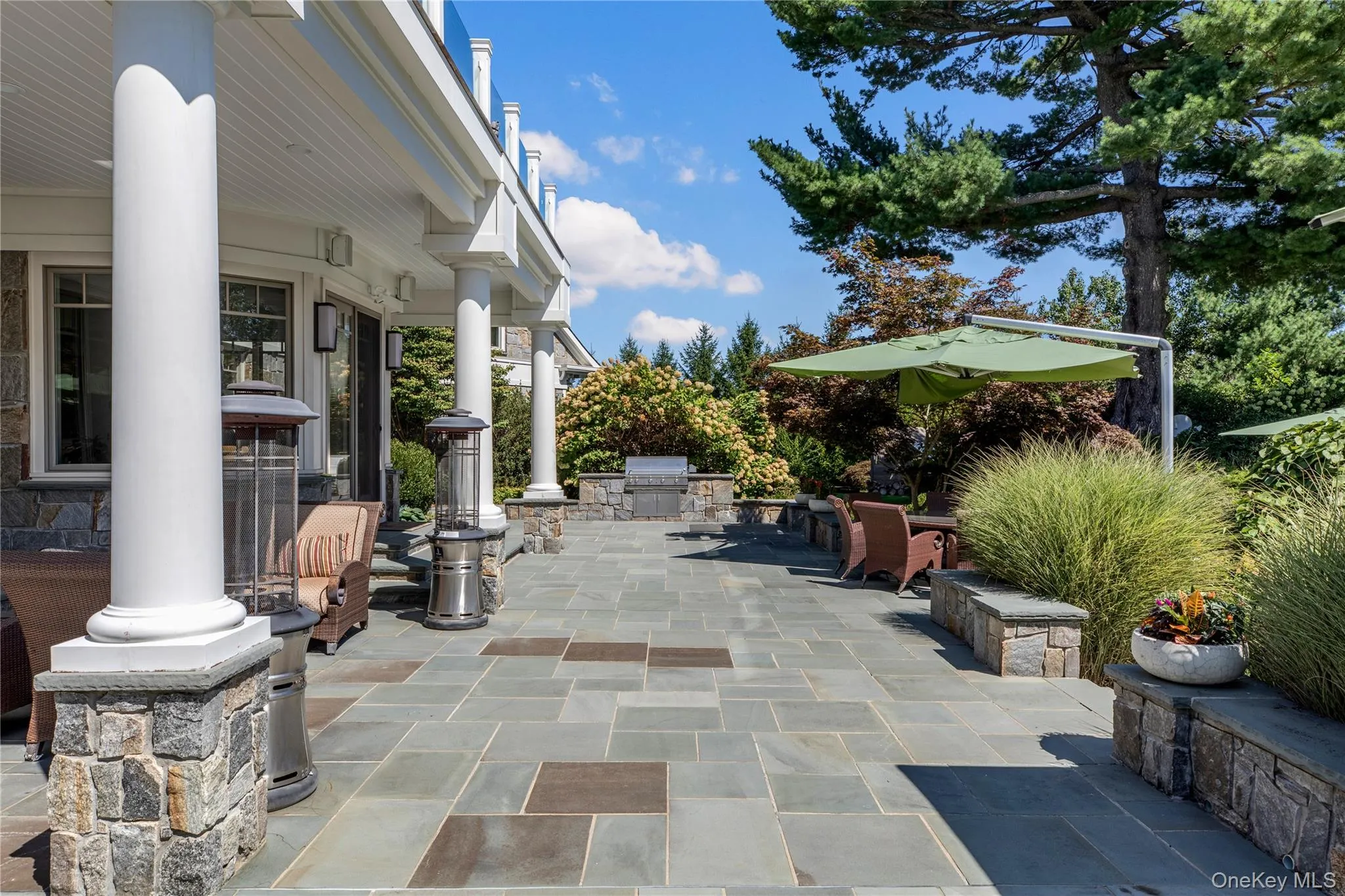 1 Hidden Pond Drive, Oyster Bay, NY, 7 Bedrooms Bedrooms, 12 Rooms Rooms,9 BathroomsBathrooms,Residential,For Rent,Hidden Pond,0,1050297 1 Hidden Pond Drive, Oyster Bay, NY, 7 Bedrooms Bedrooms, 12 Rooms Rooms,9 BathroomsBathrooms,Residential,For Rent,Hidden Pond,0,1050297