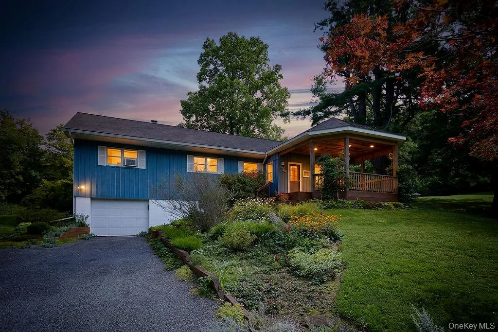 10 Burger Road, Rhinebeck, NY, 3 Bedrooms Bedrooms, 7 Rooms Rooms,1 BathroomBathrooms,Residential,For Rent,Burger,0,1050298 10 Burger Road, Rhinebeck, NY, 3 Bedrooms Bedrooms, 7 Rooms Rooms,1 BathroomBathrooms,Residential,For Rent,Burger,0,1050298