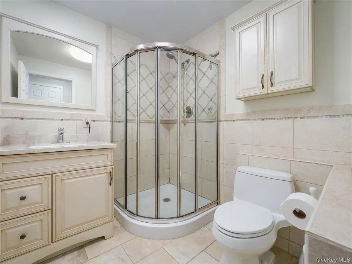1 Park Lane, Clarkstown, NY, 4 Bedrooms Bedrooms, 11 Rooms Rooms,2 BathroomsBathrooms,Residential,For Rent,Park,0,1050299 1 Park Lane, Clarkstown, NY, 4 Bedrooms Bedrooms, 11 Rooms Rooms,2 BathroomsBathrooms,Residential,For Rent,Park,0,1050299