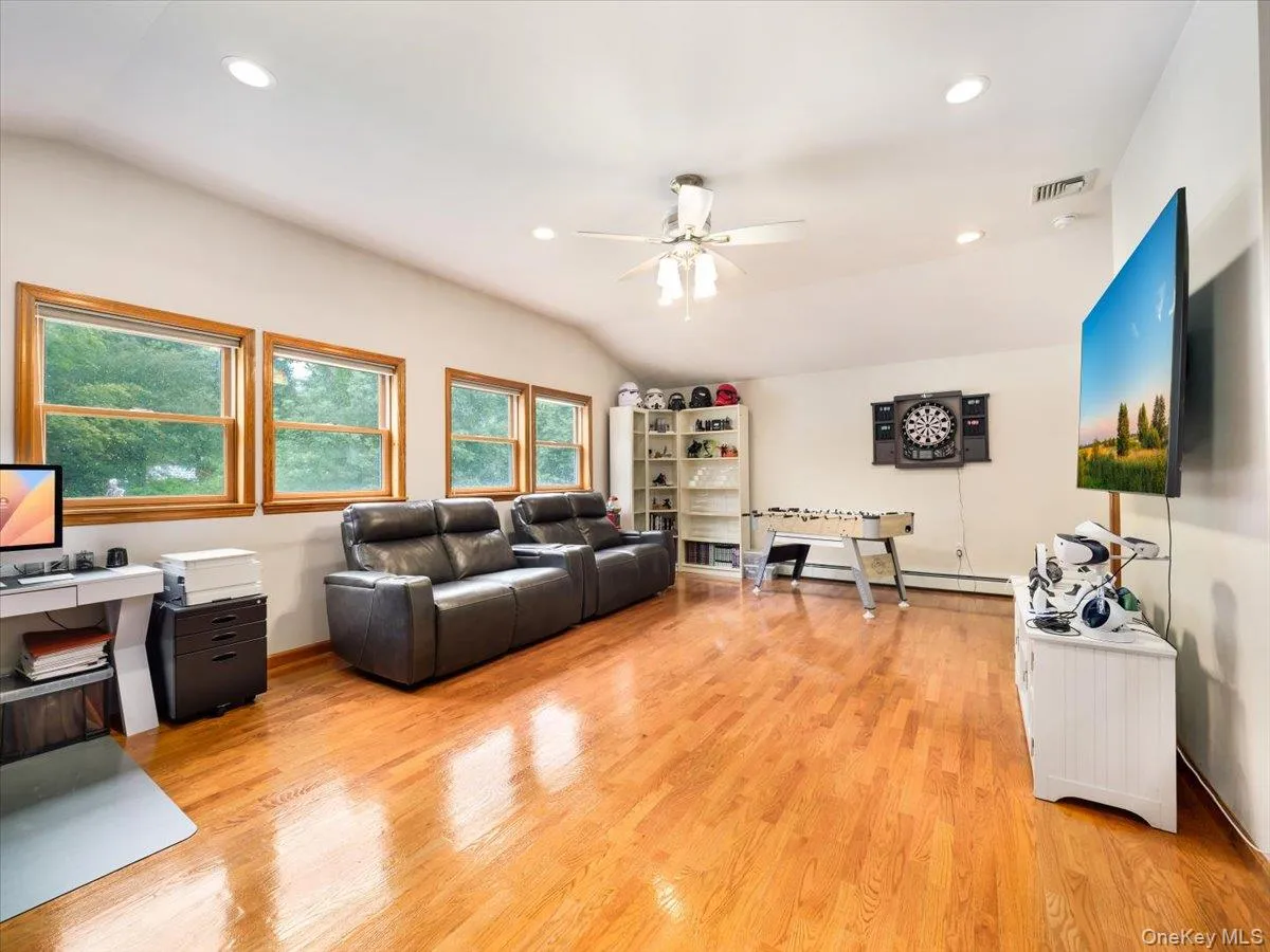 1 Park Lane, Clarkstown, NY, 4 Bedrooms Bedrooms, 11 Rooms Rooms,2 BathroomsBathrooms,Residential,For Rent,Park,0,1050299 1 Park Lane, Clarkstown, NY, 4 Bedrooms Bedrooms, 11 Rooms Rooms,2 BathroomsBathrooms,Residential,For Rent,Park,0,1050299