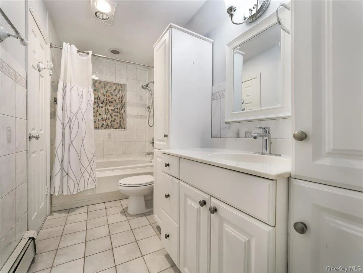 1 Park Lane, Clarkstown, NY, 4 Bedrooms Bedrooms, 11 Rooms Rooms,2 BathroomsBathrooms,Residential,For Rent,Park,0,1050299 1 Park Lane, Clarkstown, NY, 4 Bedrooms Bedrooms, 11 Rooms Rooms,2 BathroomsBathrooms,Residential,For Rent,Park,0,1050299