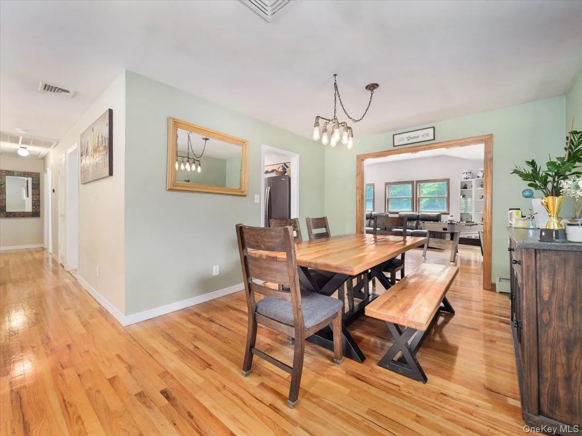 1 Park Lane, Clarkstown, NY, 4 Bedrooms Bedrooms, 11 Rooms Rooms,2 BathroomsBathrooms,Residential,For Rent,Park,0,1050299 1 Park Lane, Clarkstown, NY, 4 Bedrooms Bedrooms, 11 Rooms Rooms,2 BathroomsBathrooms,Residential,For Rent,Park,0,1050299