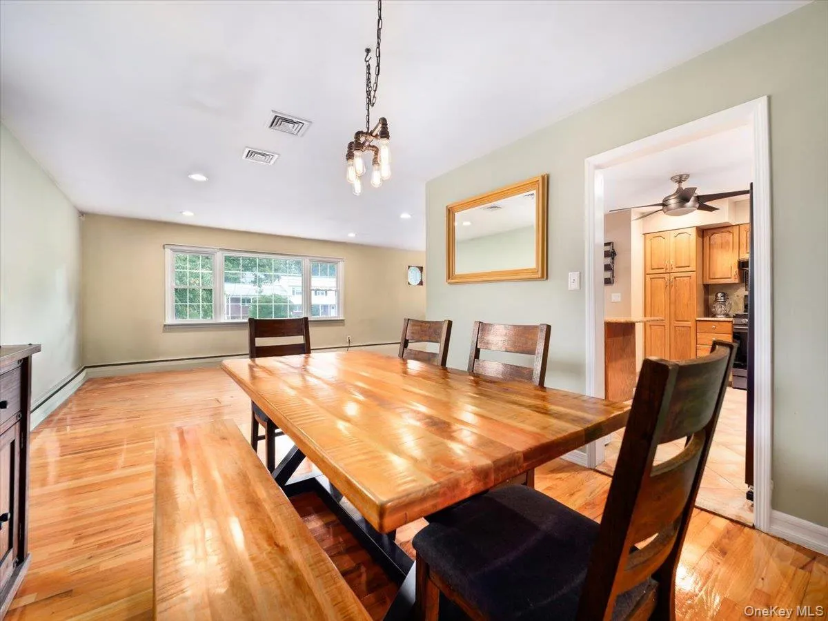 1 Park Lane, Clarkstown, NY, 4 Bedrooms Bedrooms, 11 Rooms Rooms,2 BathroomsBathrooms,Residential,For Rent,Park,0,1050299 1 Park Lane, Clarkstown, NY, 4 Bedrooms Bedrooms, 11 Rooms Rooms,2 BathroomsBathrooms,Residential,For Rent,Park,0,1050299