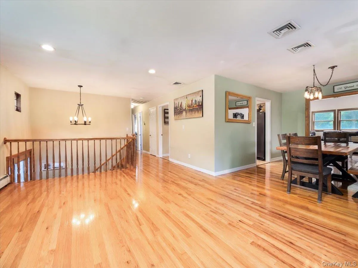 1 Park Lane, Clarkstown, NY, 4 Bedrooms Bedrooms, 11 Rooms Rooms,2 BathroomsBathrooms,Residential,For Rent,Park,0,1050299 1 Park Lane, Clarkstown, NY, 4 Bedrooms Bedrooms, 11 Rooms Rooms,2 BathroomsBathrooms,Residential,For Rent,Park,0,1050299