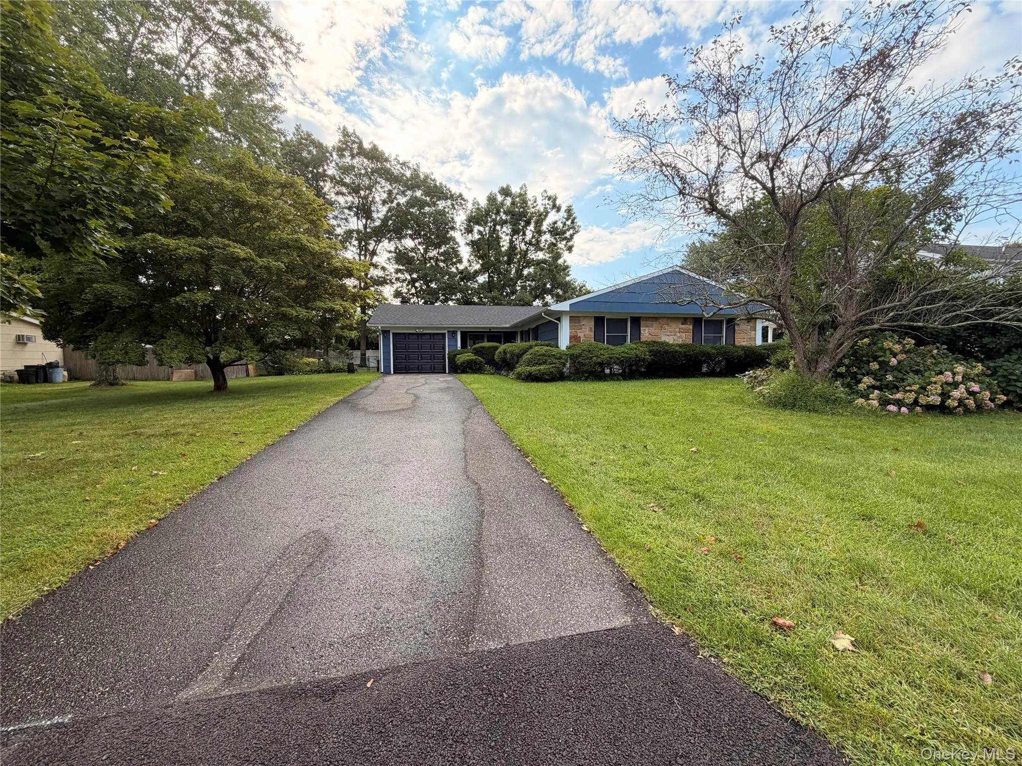 20 Tulip Hill Lane, Brookhaven, NY, 3 Bedrooms Bedrooms, 9 Rooms Rooms,2 BathroomsBathrooms,Residential Lease,For Rent,Tulip Hill,0,1050301 20 Tulip Hill Lane, Brookhaven, NY, 3 Bedrooms Bedrooms, 9 Rooms Rooms,2 BathroomsBathrooms,Residential Lease,For Rent,Tulip Hill,0,1050301
