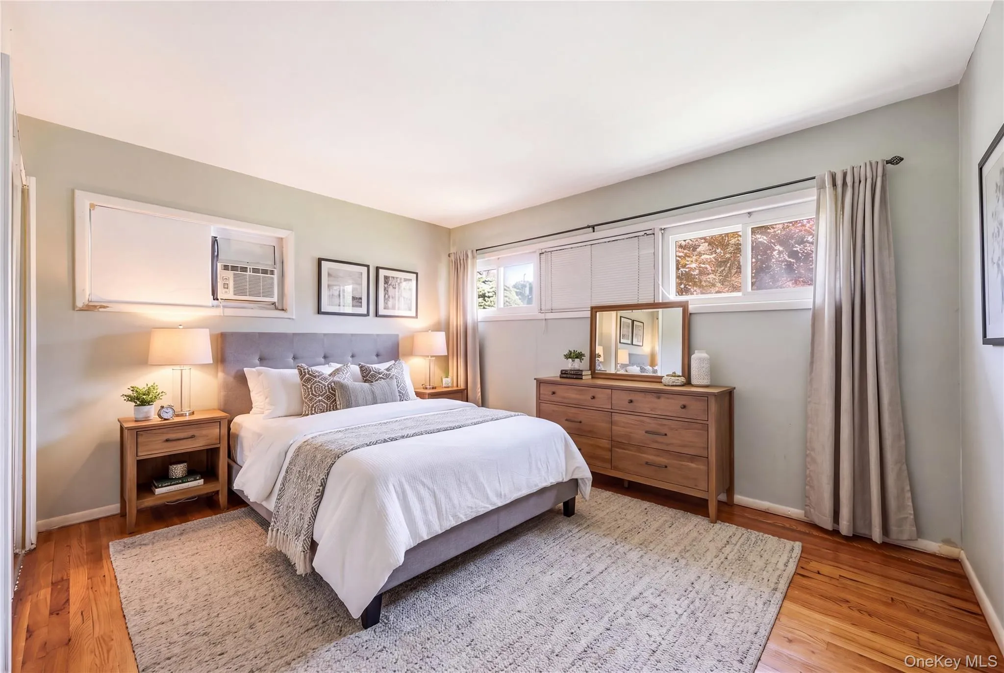 156 Broadway, Oyster Bay, NY, 3 Bedrooms Bedrooms, 6 Rooms Rooms,1 BathroomBathrooms,Residential,For Rent,Broadway,0,1050303 156 Broadway, Oyster Bay, NY, 3 Bedrooms Bedrooms, 6 Rooms Rooms,1 BathroomBathrooms,Residential,For Rent,Broadway,0,1050303