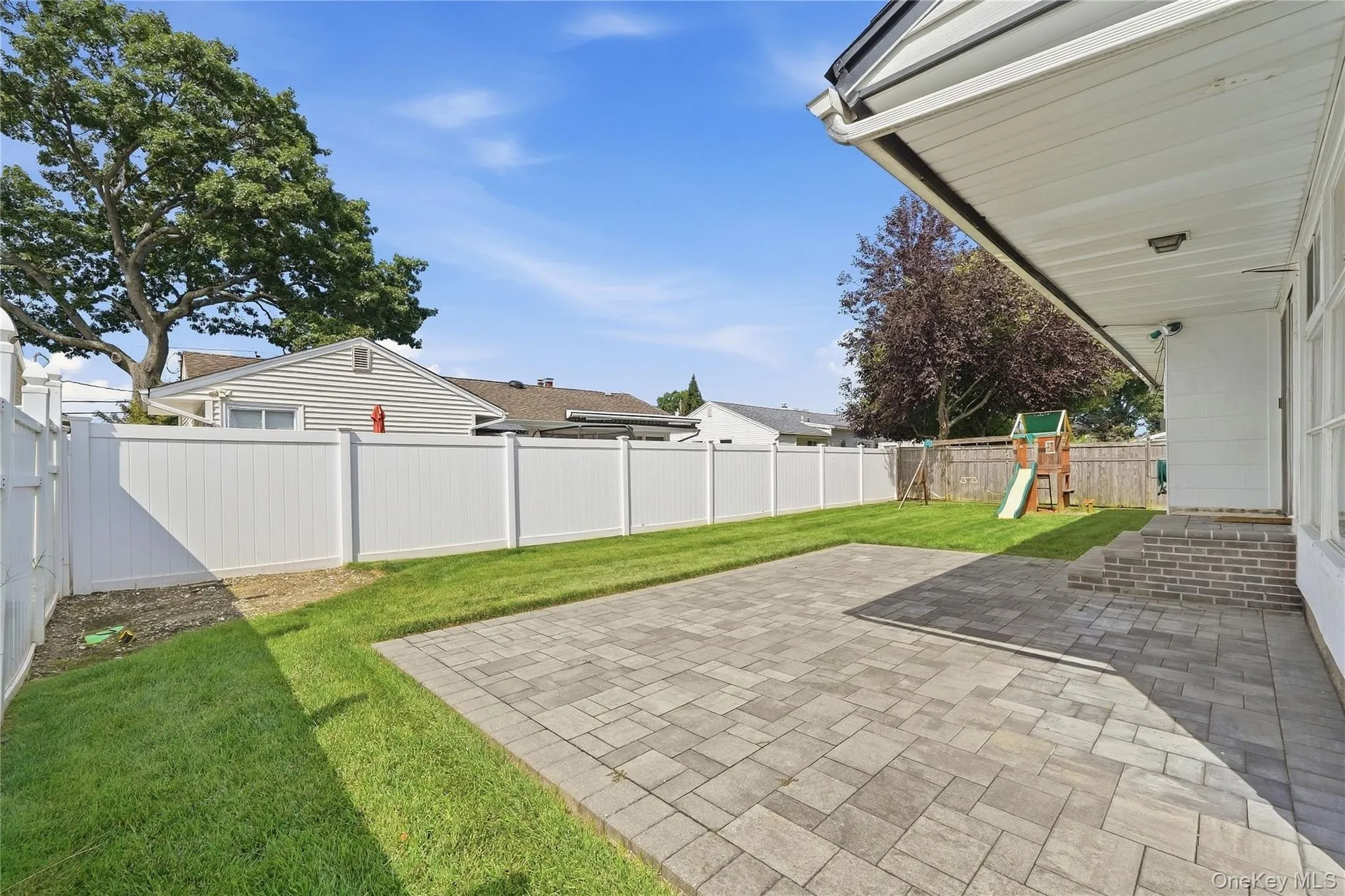 156 Broadway, Oyster Bay, NY, 3 Bedrooms Bedrooms, 6 Rooms Rooms,1 BathroomBathrooms,Residential,For Rent,Broadway,0,1050303 156 Broadway, Oyster Bay, NY, 3 Bedrooms Bedrooms, 6 Rooms Rooms,1 BathroomBathrooms,Residential,For Rent,Broadway,0,1050303