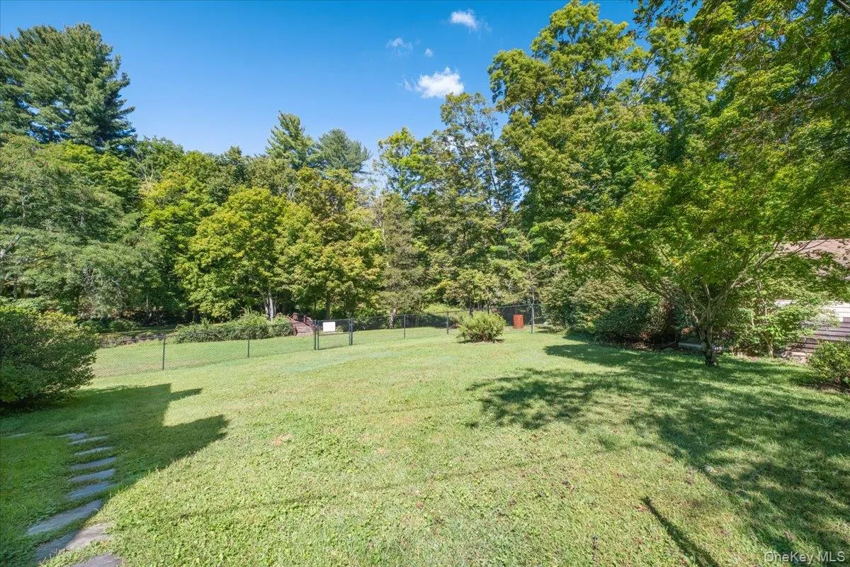 291 Peekskill Hollow Road, Putnam Valley, NY, 4 Bedrooms Bedrooms, 8 Rooms Rooms,3 BathroomsBathrooms,Residential,For Rent,Peekskill Hollow,0,1050310 291 Peekskill Hollow Road, Putnam Valley, NY, 4 Bedrooms Bedrooms, 8 Rooms Rooms,3 BathroomsBathrooms,Residential,For Rent,Peekskill Hollow,0,1050310