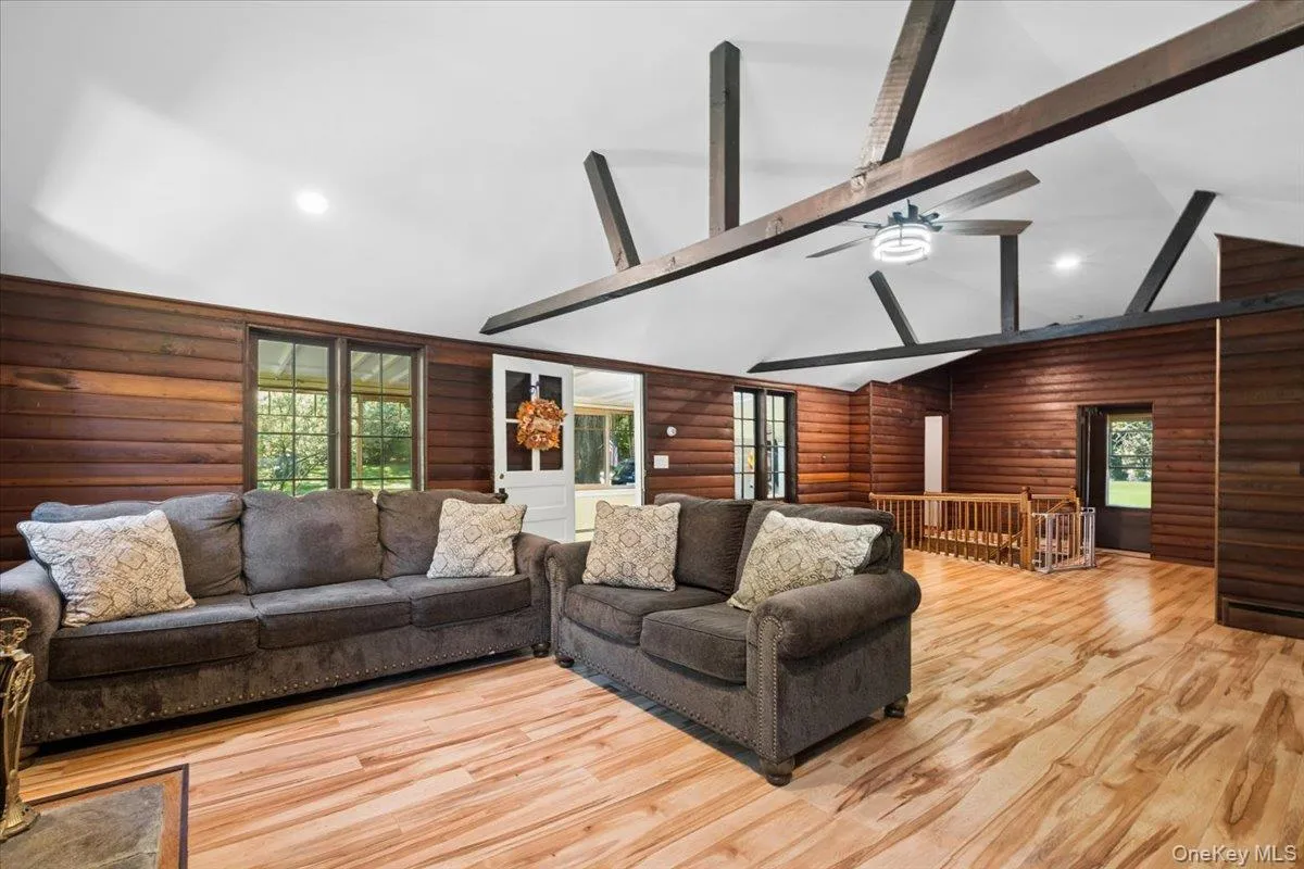 291 Peekskill Hollow Road, Putnam Valley, NY, 4 Bedrooms Bedrooms, 8 Rooms Rooms,3 BathroomsBathrooms,Residential,For Rent,Peekskill Hollow,0,1050310 291 Peekskill Hollow Road, Putnam Valley, NY, 4 Bedrooms Bedrooms, 8 Rooms Rooms,3 BathroomsBathrooms,Residential,For Rent,Peekskill Hollow,0,1050310