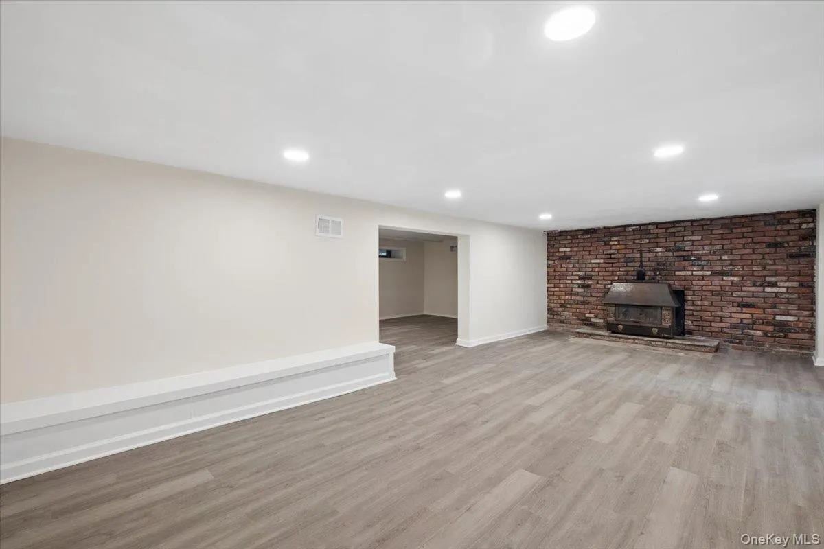110 Pleasant Road, Putnam Valley, NY, 2 Bedrooms Bedrooms, 5 Rooms Rooms,1 BathroomBathrooms,Residential,For Rent,Pleasant,0,1050311 110 Pleasant Road, Putnam Valley, NY, 2 Bedrooms Bedrooms, 5 Rooms Rooms,1 BathroomBathrooms,Residential,For Rent,Pleasant,0,1050311