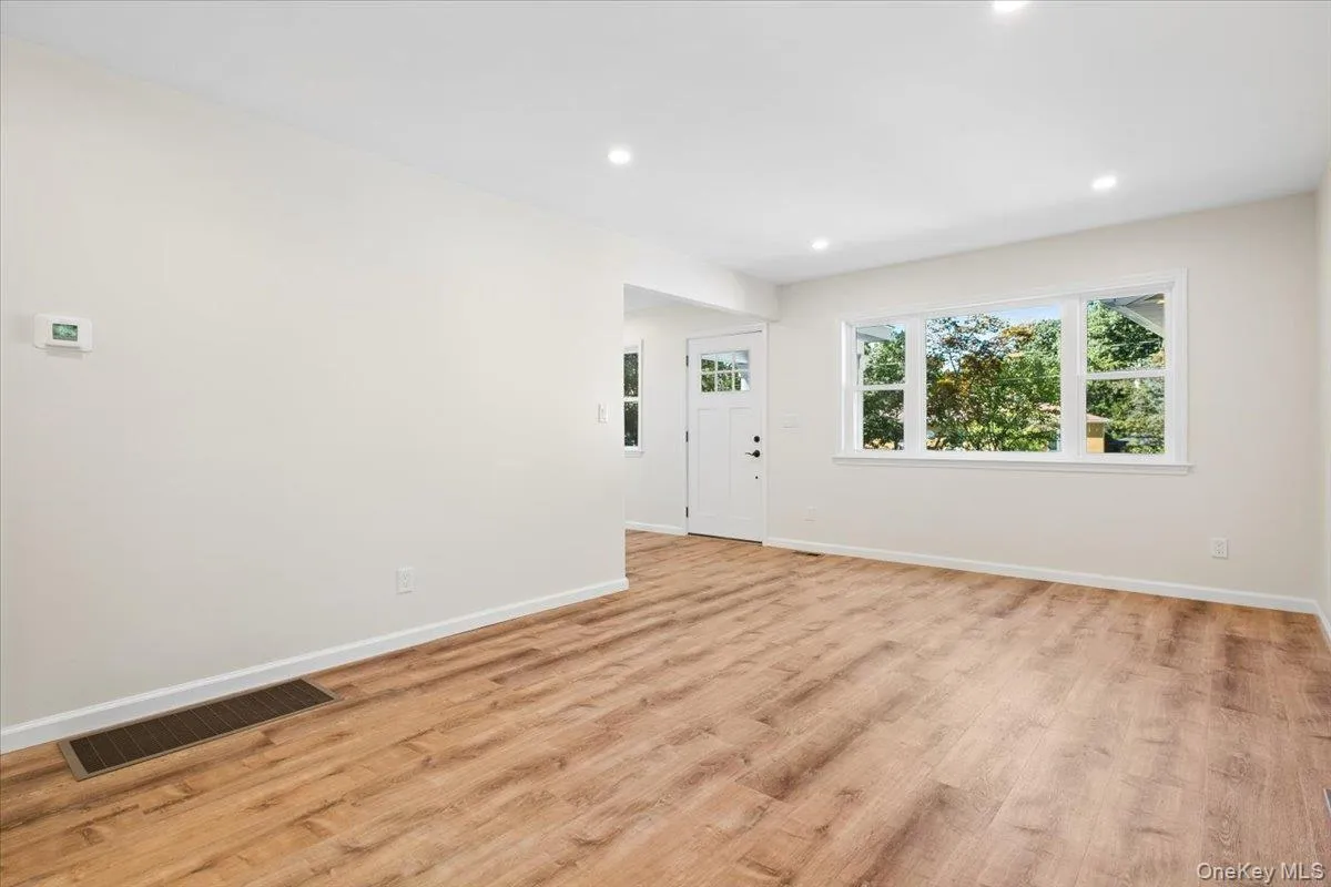 110 Pleasant Road, Putnam Valley, NY, 2 Bedrooms Bedrooms, 5 Rooms Rooms,1 BathroomBathrooms,Residential,For Rent,Pleasant,0,1050311 110 Pleasant Road, Putnam Valley, NY, 2 Bedrooms Bedrooms, 5 Rooms Rooms,1 BathroomBathrooms,Residential,For Rent,Pleasant,0,1050311