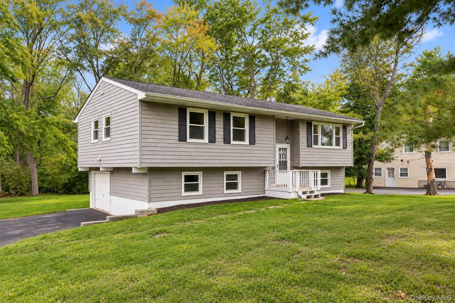 59 Martin Drive, Wappinger, NY, 3 Bedrooms Bedrooms, 10 Rooms Rooms,1 BathroomBathrooms,Residential,For Rent,Martin,0,1050312 59 Martin Drive, Wappinger, NY, 3 Bedrooms Bedrooms, 10 Rooms Rooms,1 BathroomBathrooms,Residential,For Rent,Martin,0,1050312