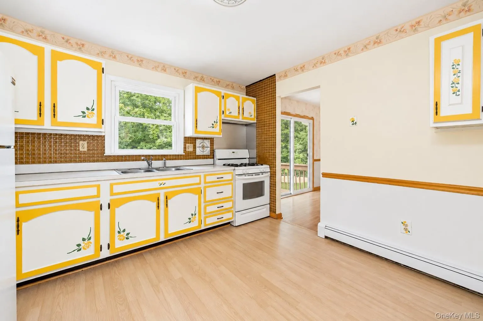 59 Martin Drive, Wappinger, NY, 3 Bedrooms Bedrooms, 10 Rooms Rooms,1 BathroomBathrooms,Residential,For Rent,Martin,0,1050312 59 Martin Drive, Wappinger, NY, 3 Bedrooms Bedrooms, 10 Rooms Rooms,1 BathroomBathrooms,Residential,For Rent,Martin,0,1050312