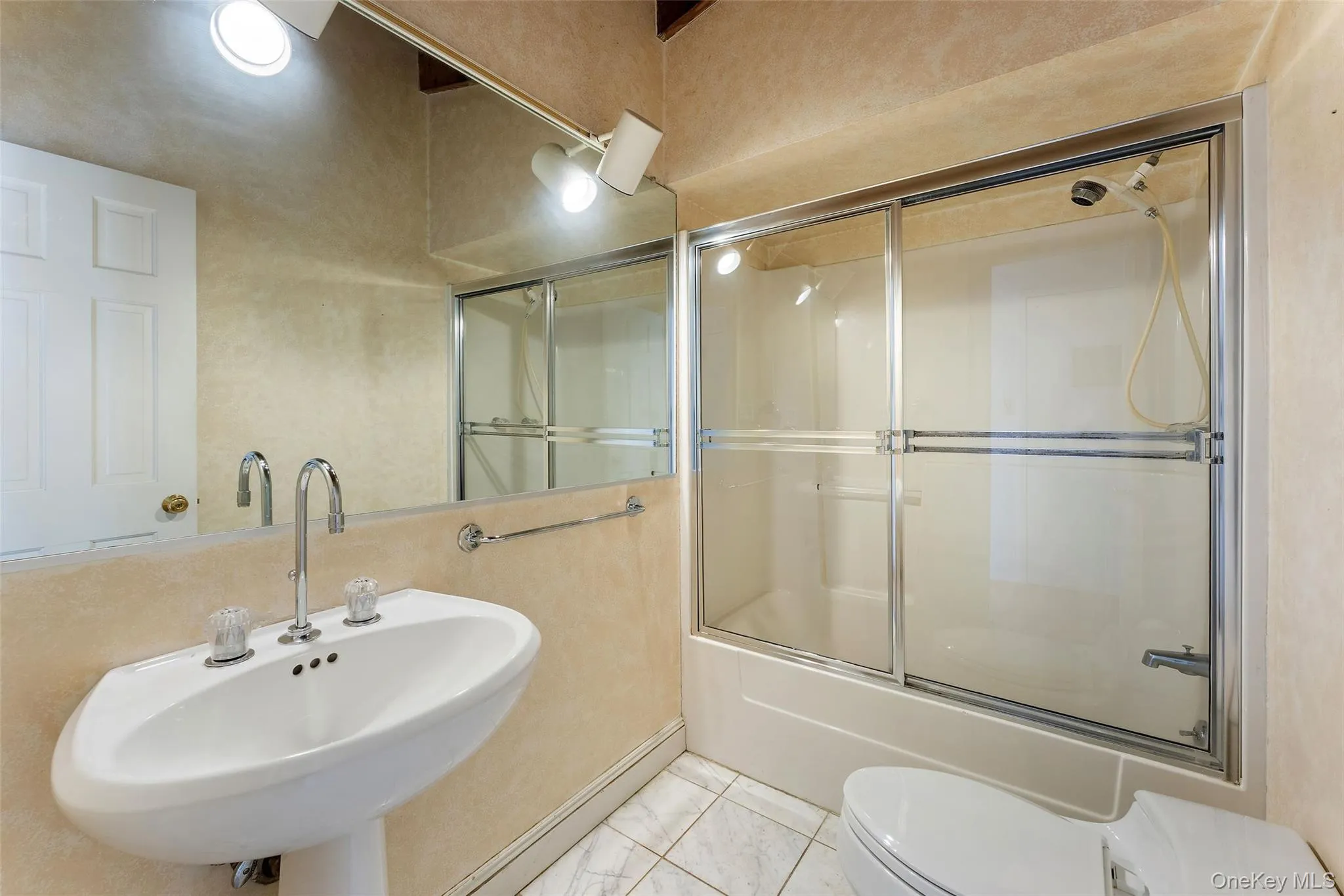 27 Buckhout Street, Greenburgh, NY, 3 Bedrooms Bedrooms, 7 Rooms Rooms,3 BathroomsBathrooms,Residential,For Rent,Buckhout,0,1050317 27 Buckhout Street, Greenburgh, NY, 3 Bedrooms Bedrooms, 7 Rooms Rooms,3 BathroomsBathrooms,Residential,For Rent,Buckhout,0,1050317